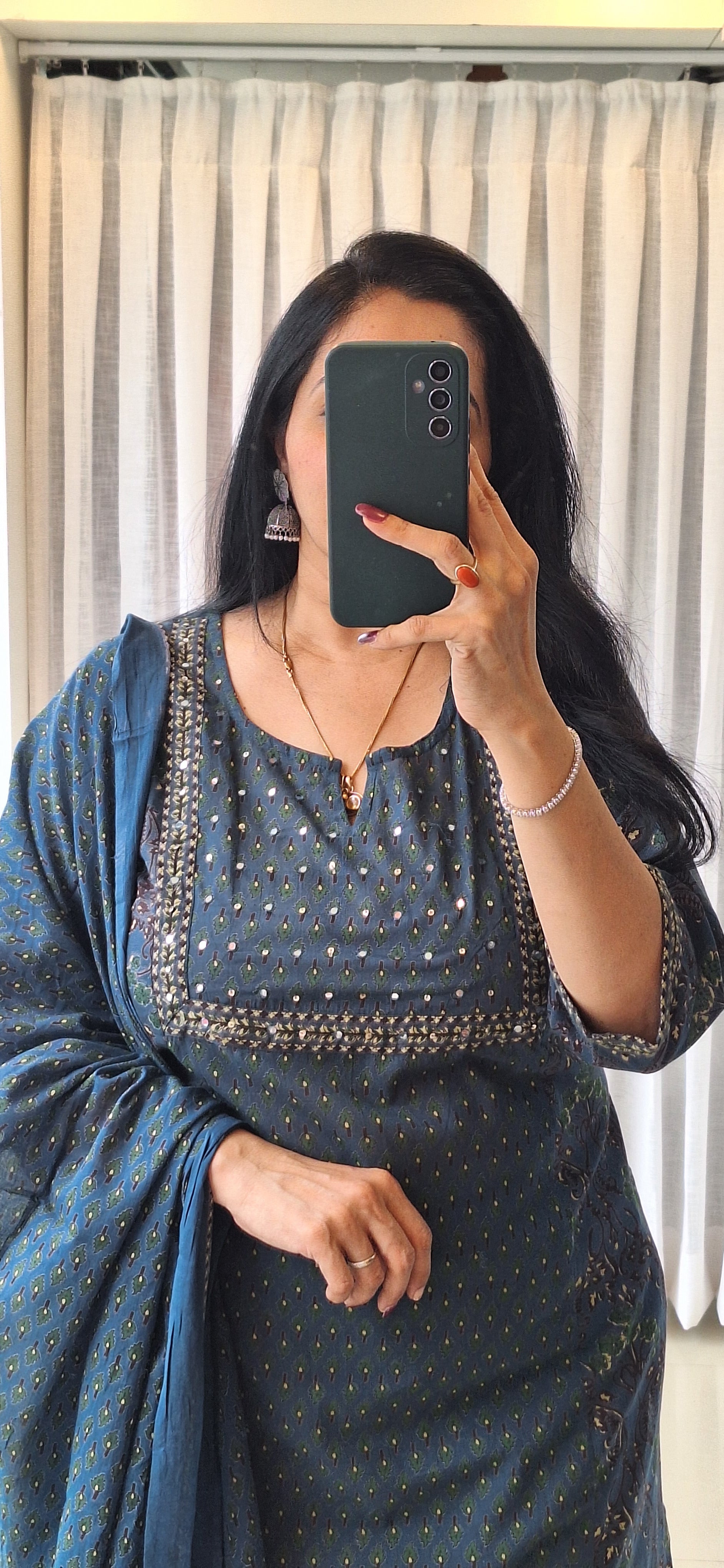 Dupatta Pants Set