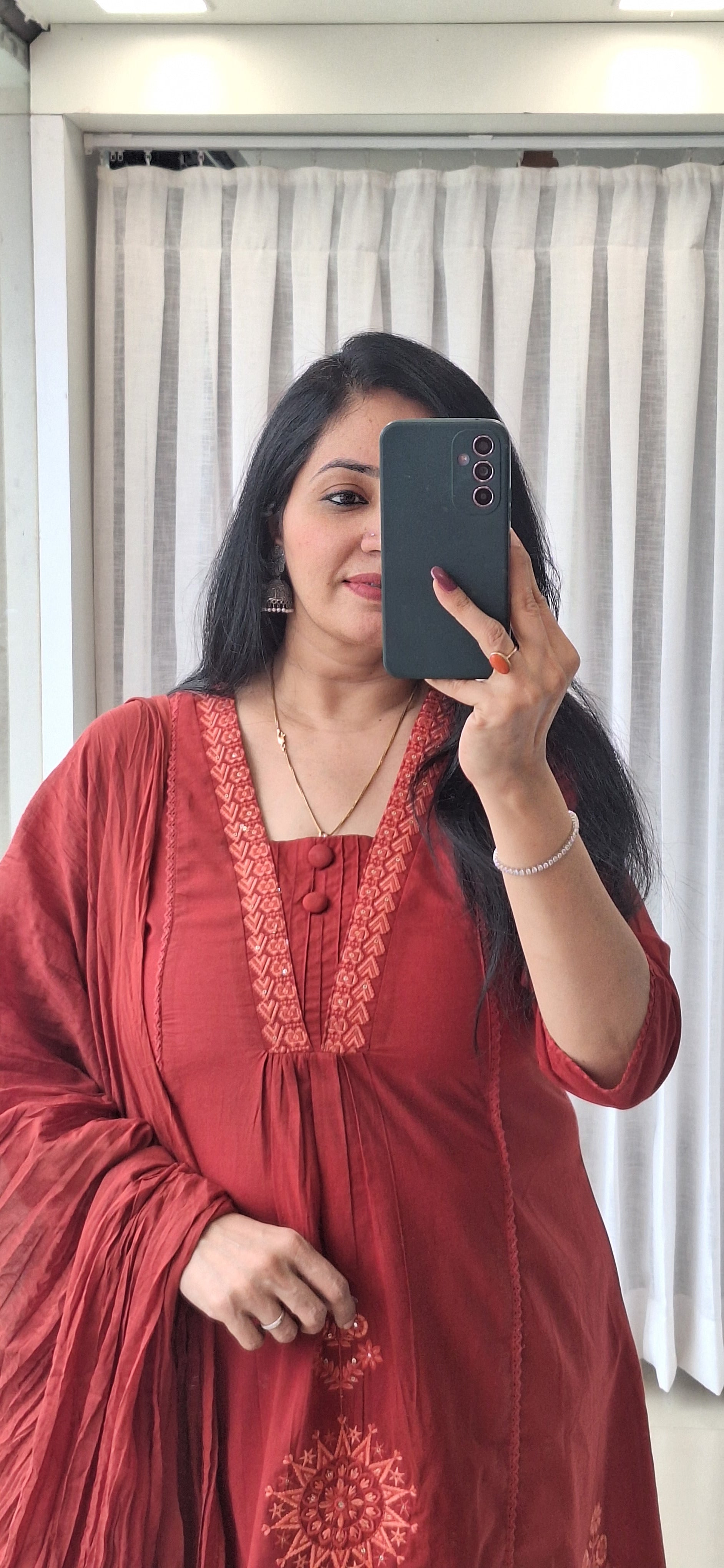 Dupatta Pants Set