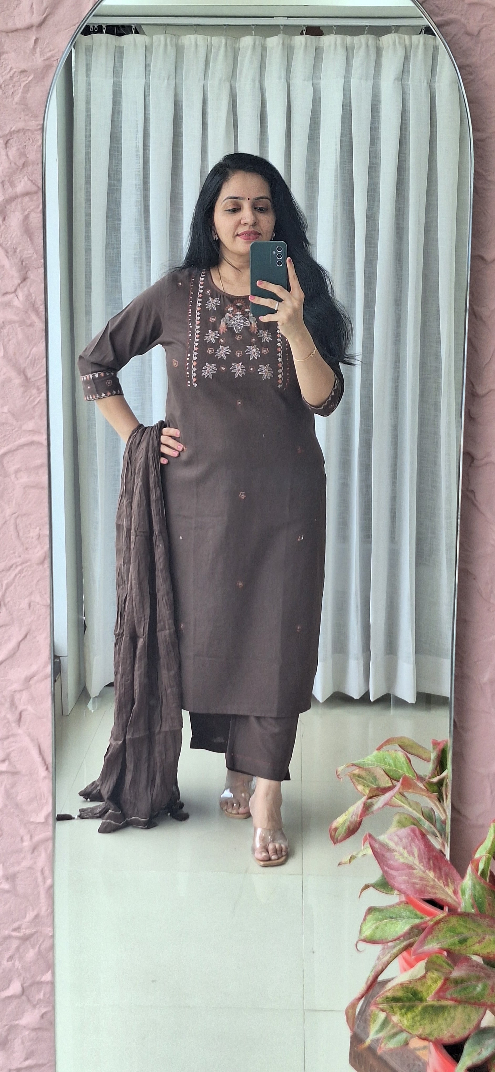Dupatta Pants Set