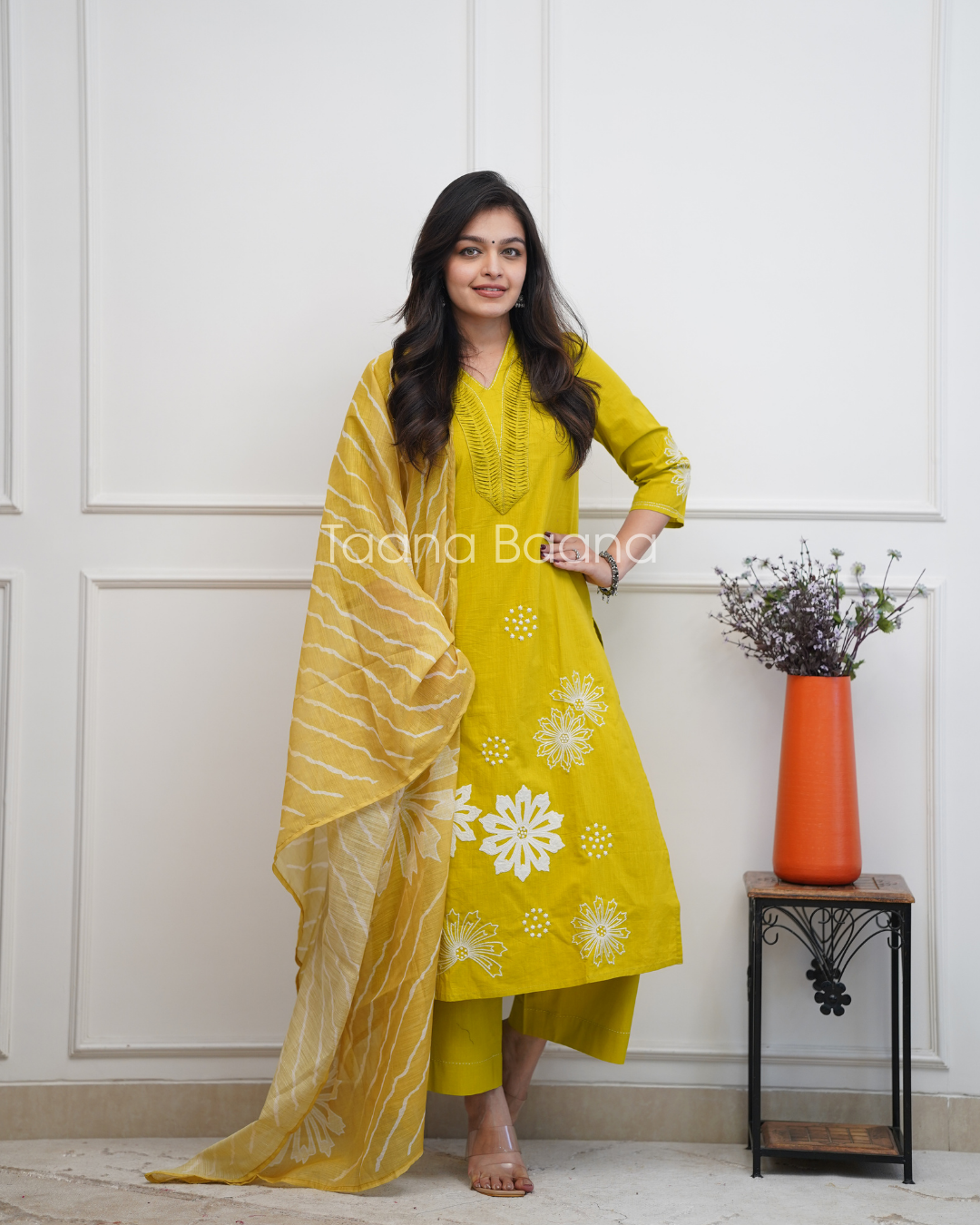 Dupatta Pants Set