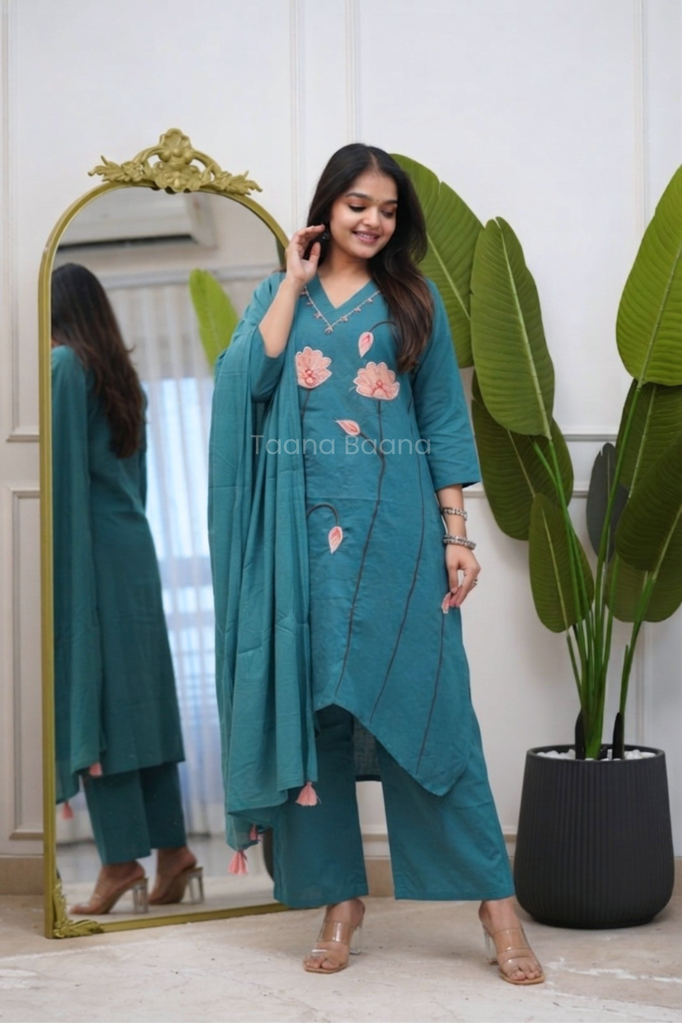 Dupatta Pant Set