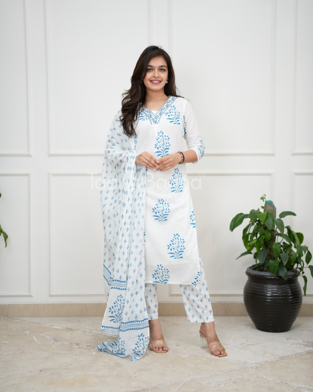 Dupatta Pants Set