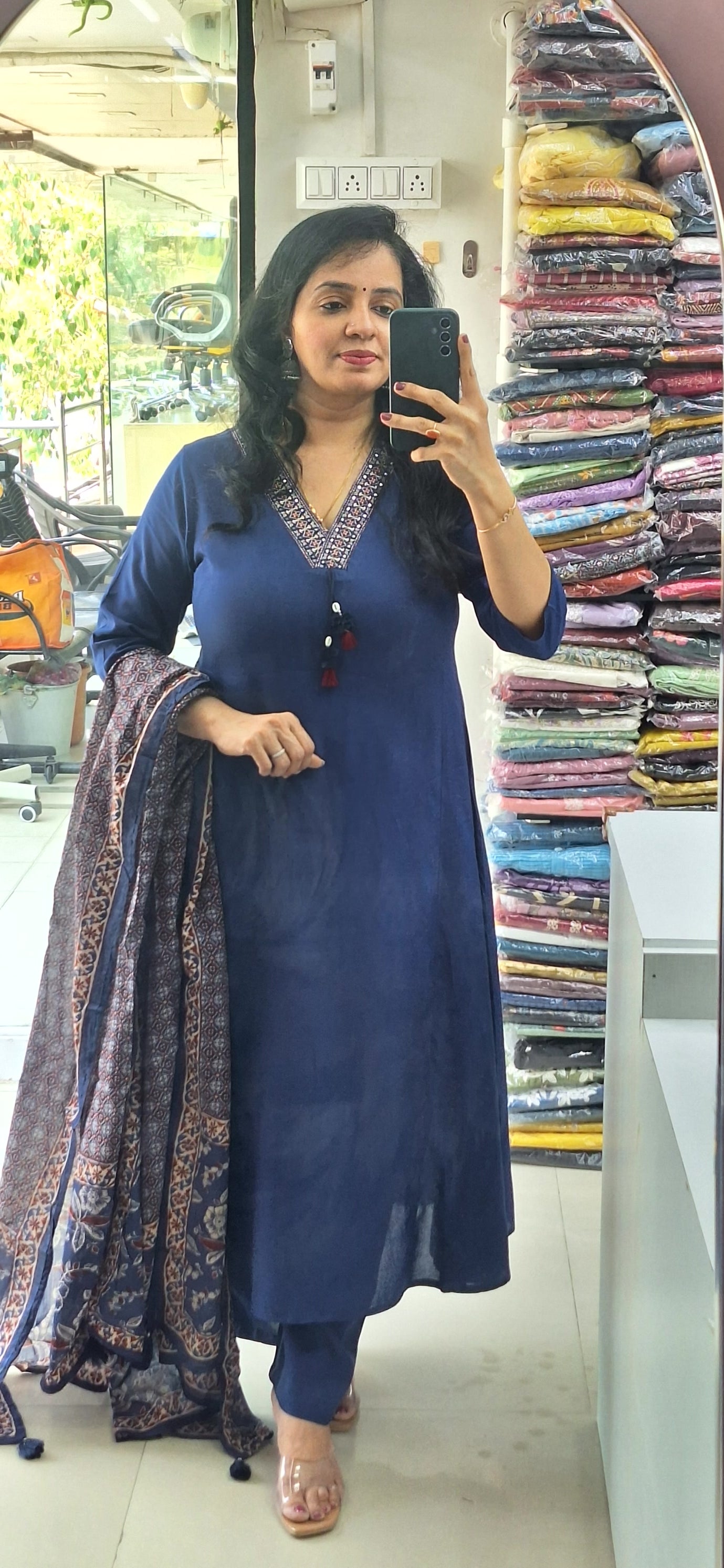 Dupatta Pants Set
