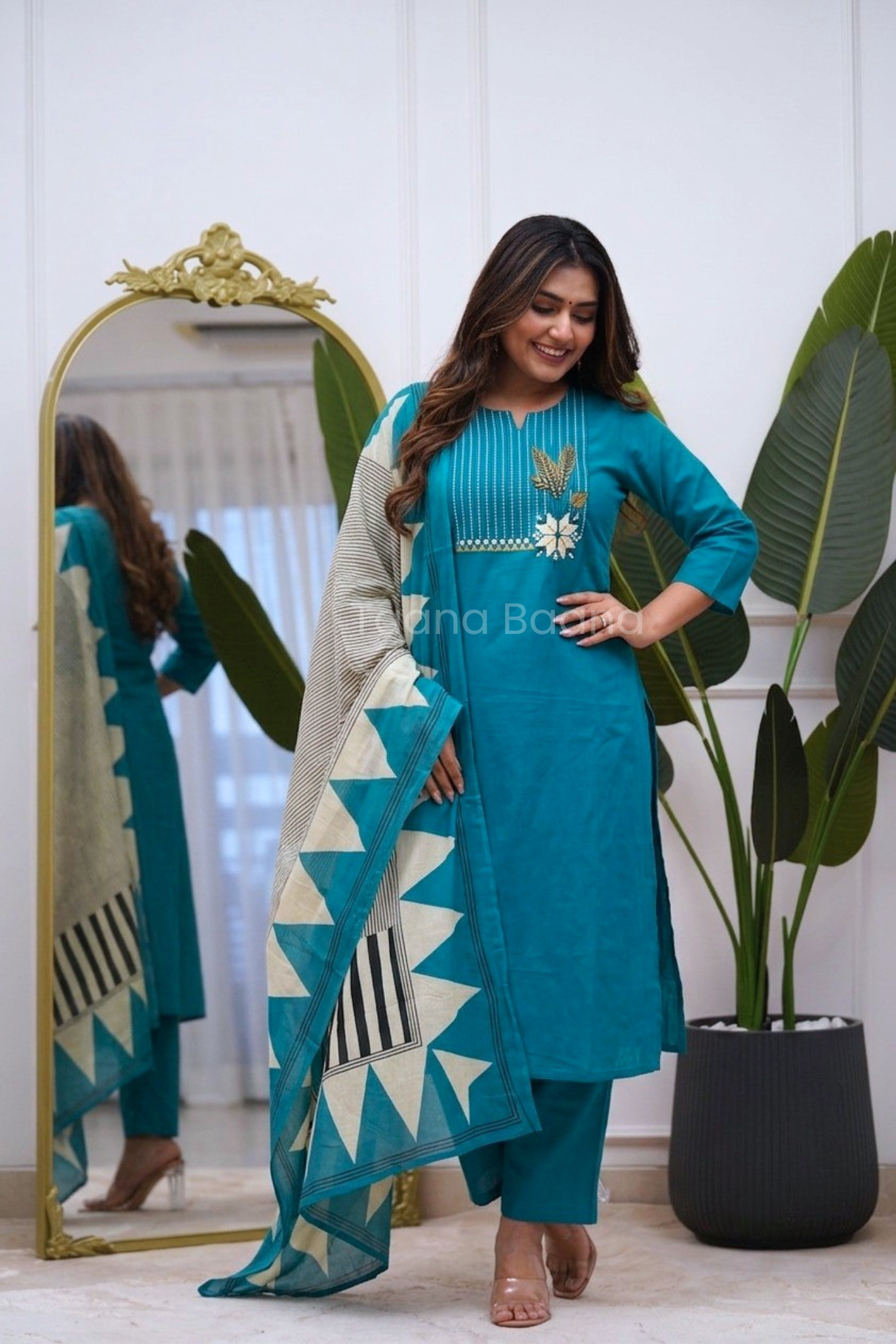 Dupatta Pant Set