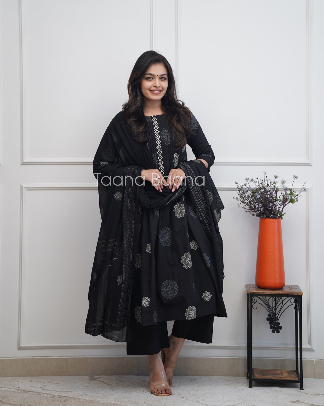 Dupatta Pants Set