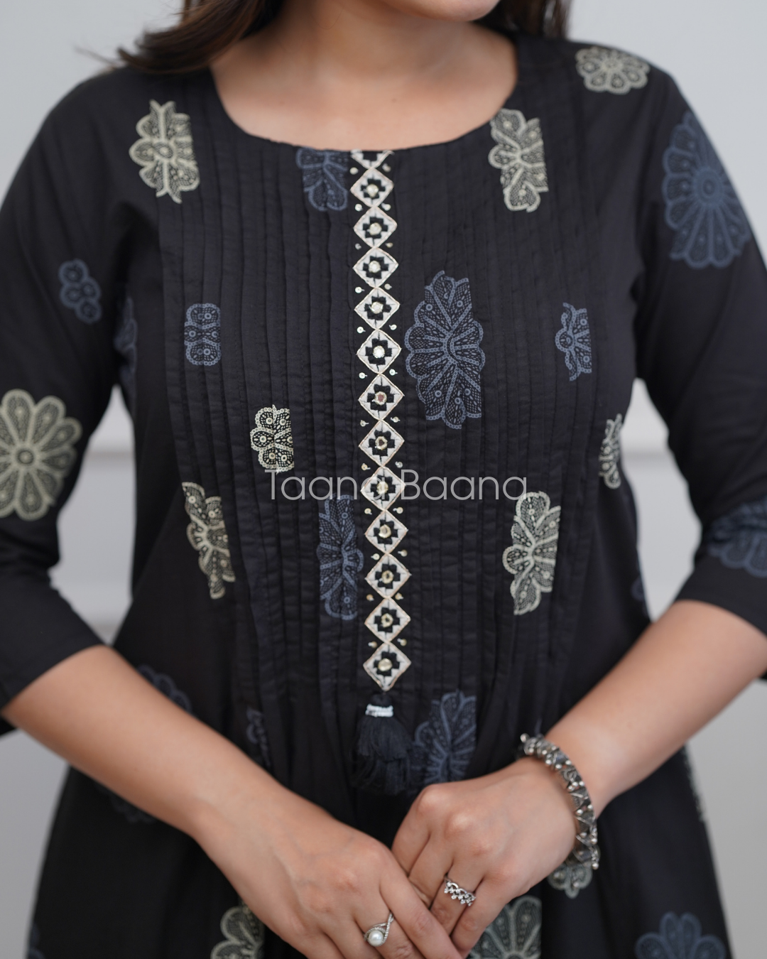 Dupatta Pants Set