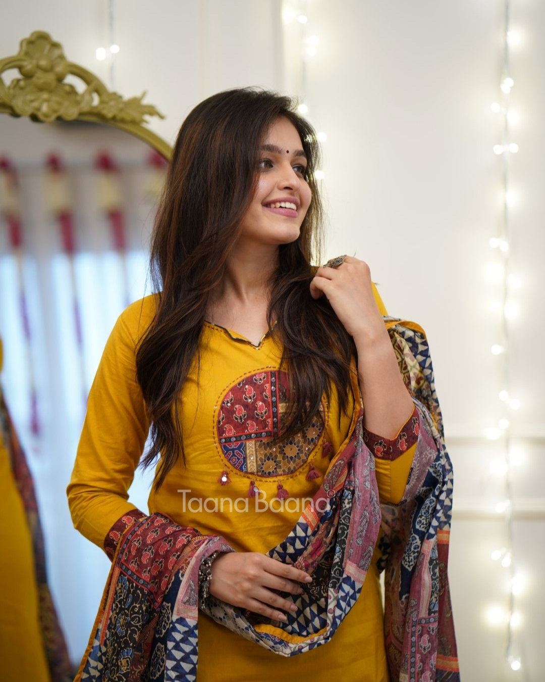 Dupatta Pants Set