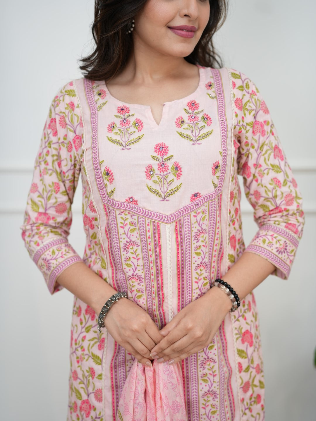Dupatta Pants Set