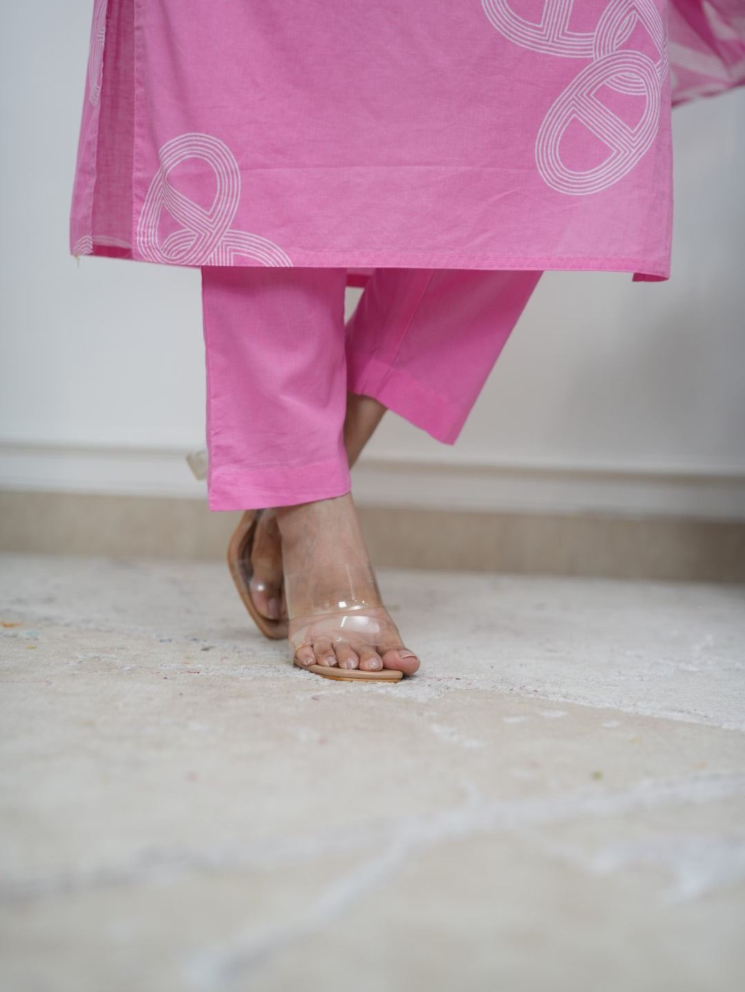 Dupatta Pants Set