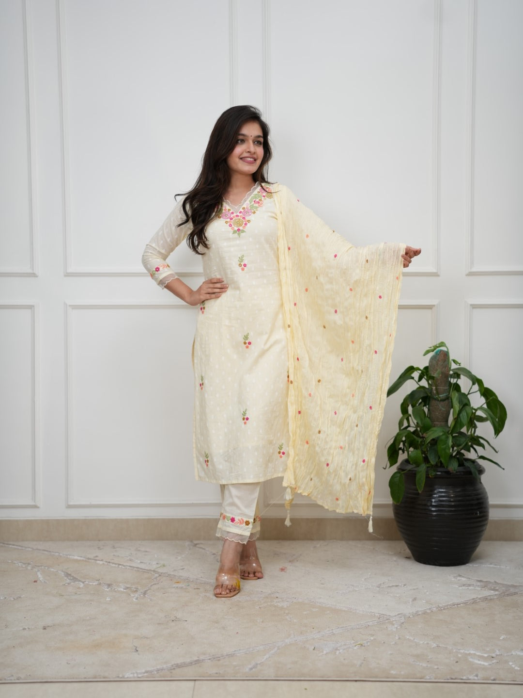Dupatta Pants Set