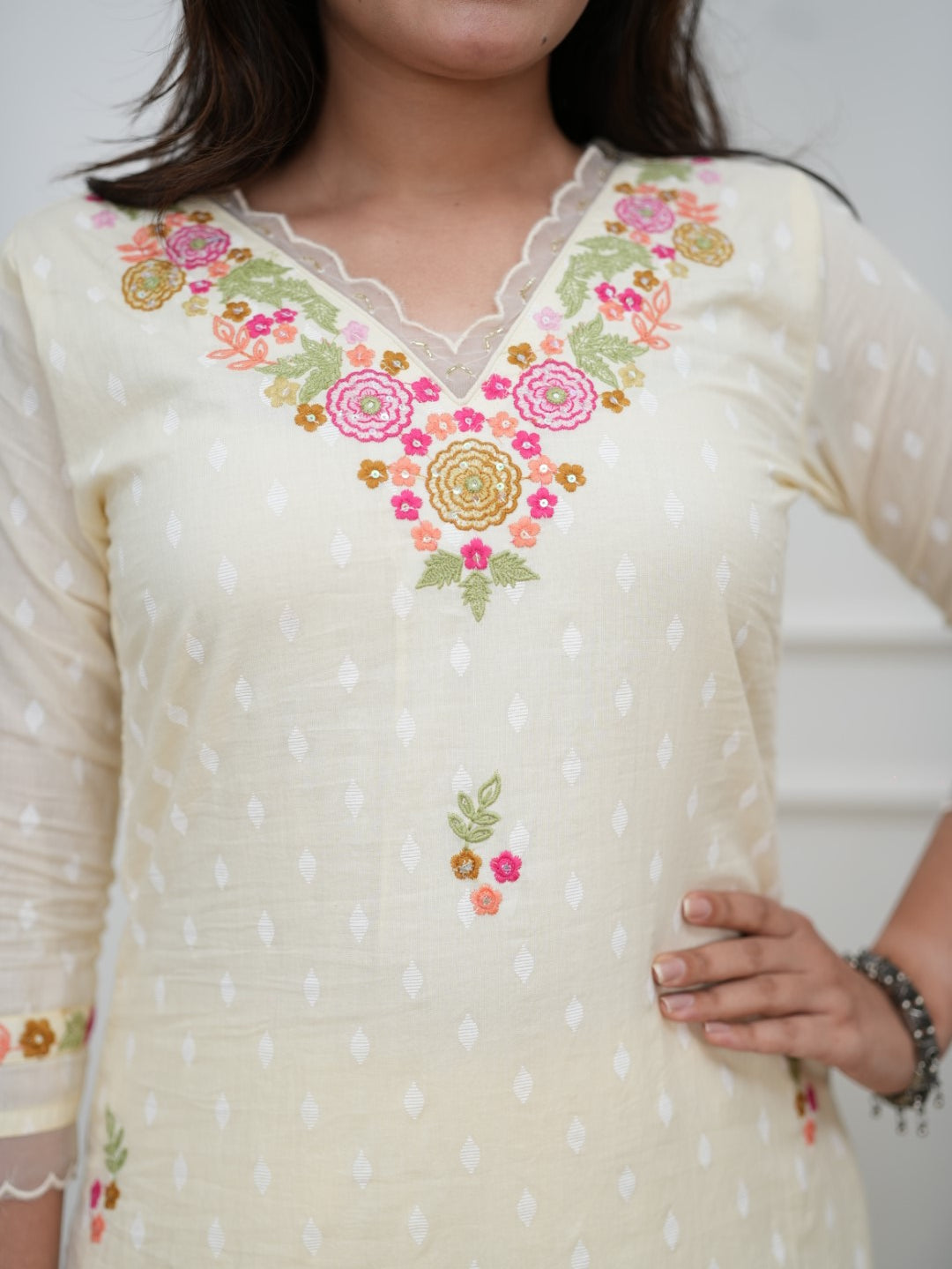 Dupatta Pants Set