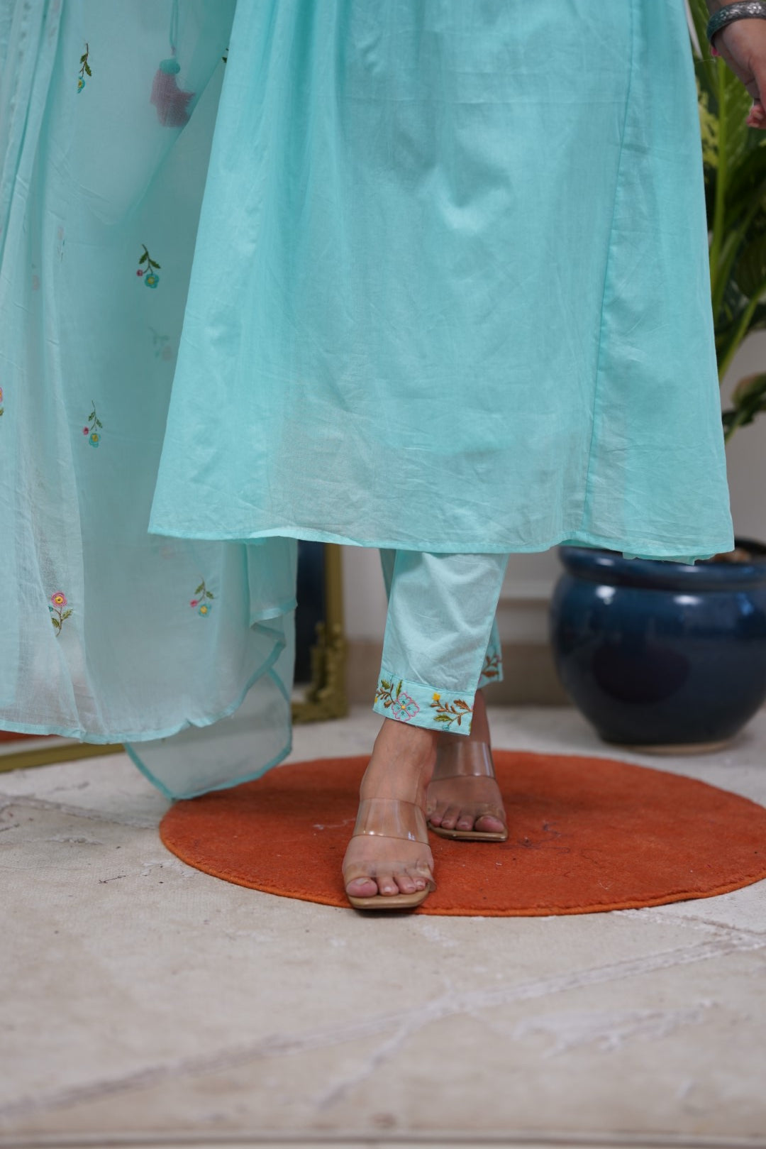 Dupatta Pant Set