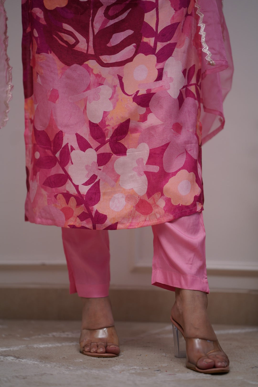 Dupatta Pants Set