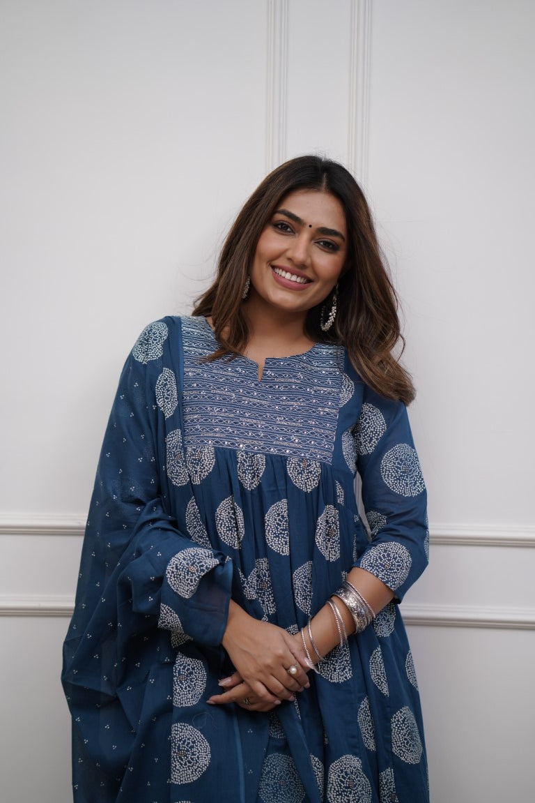 Dupatta Pants Set