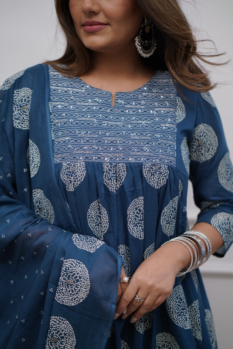 Dupatta Pants Set