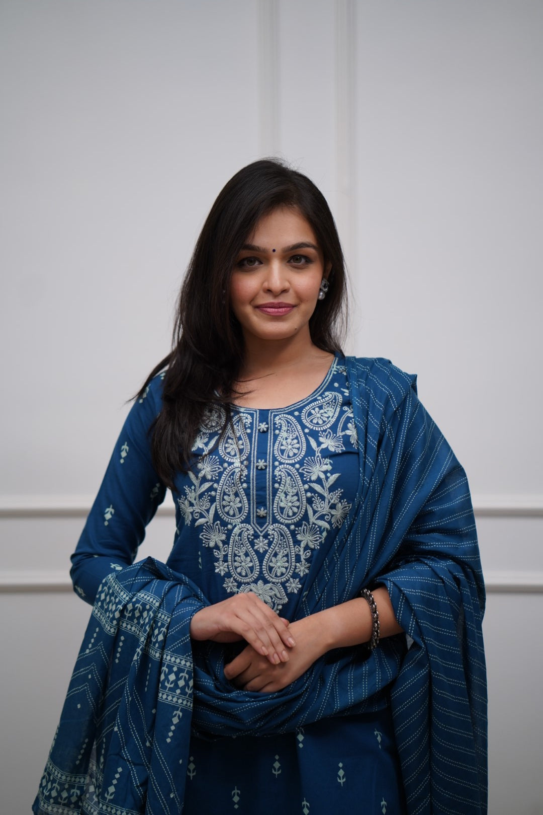 Dupatta Pants Set