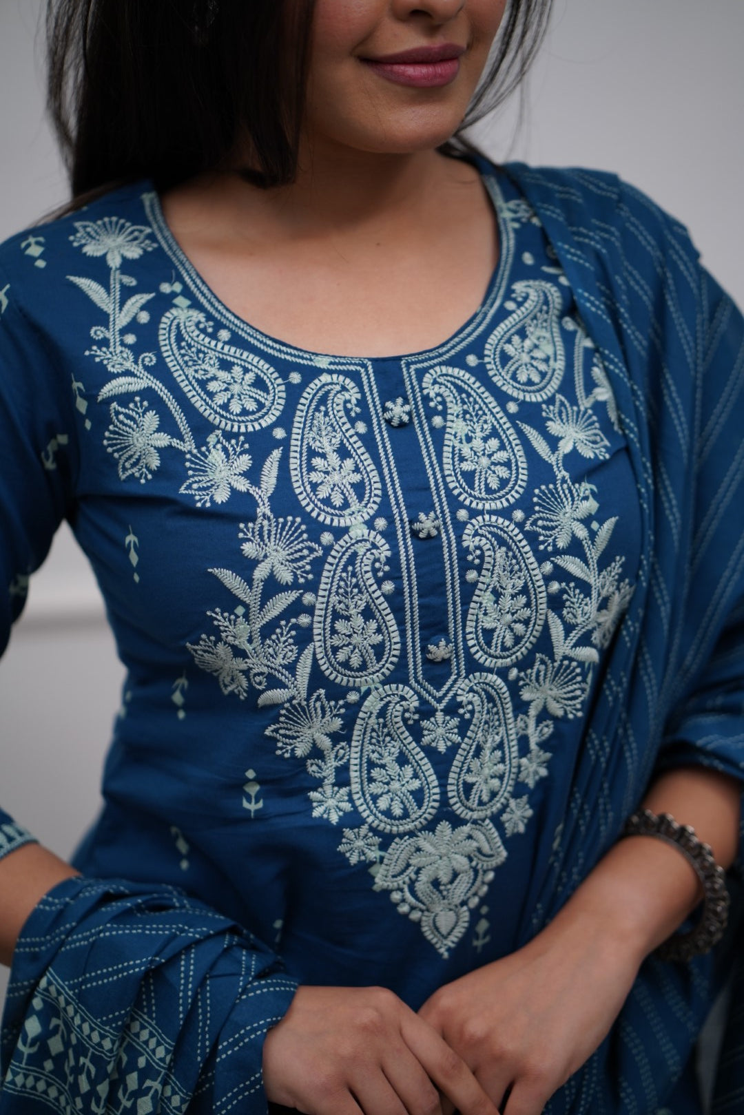 Dupatta Pants Set