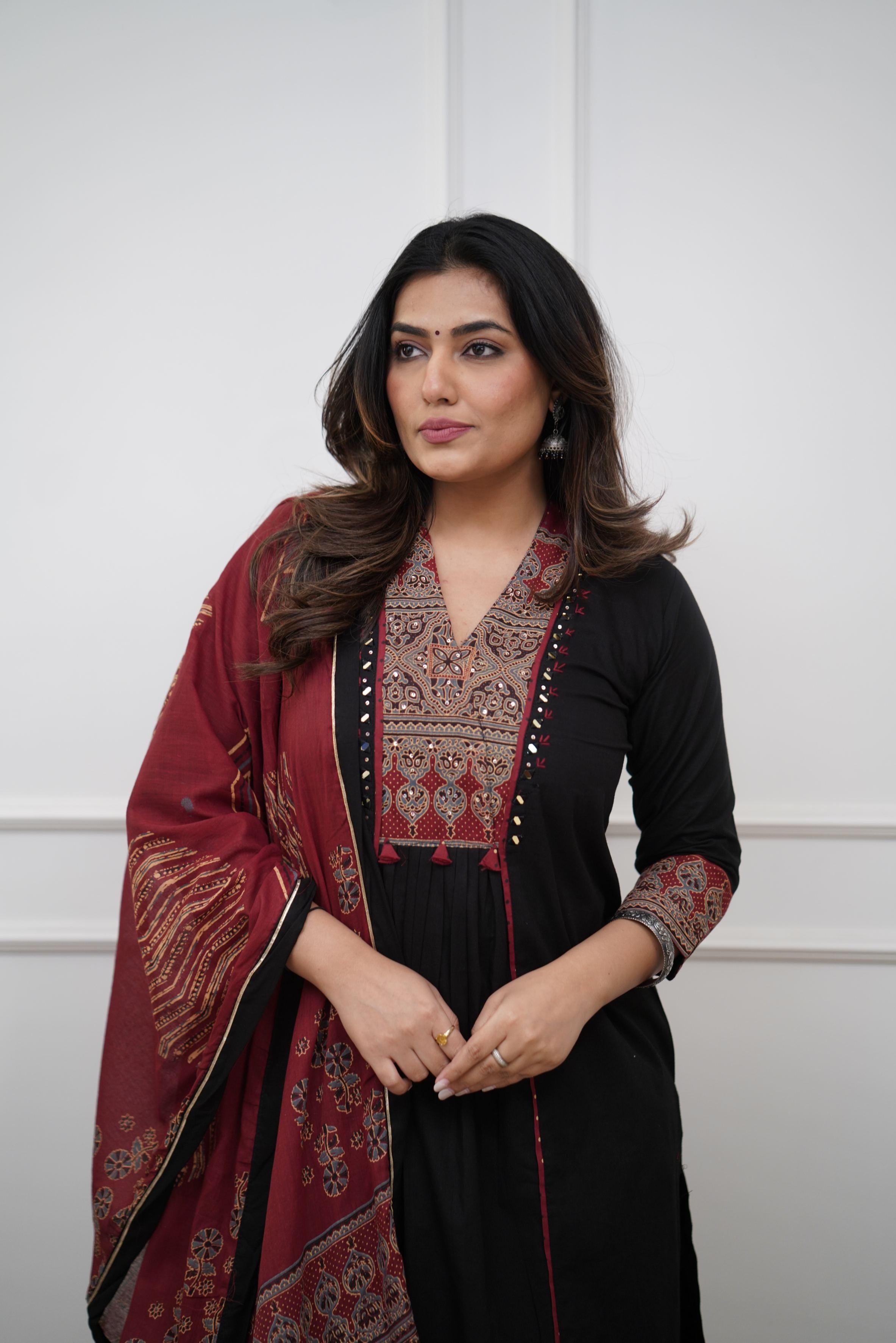 Dupatta Pants Set