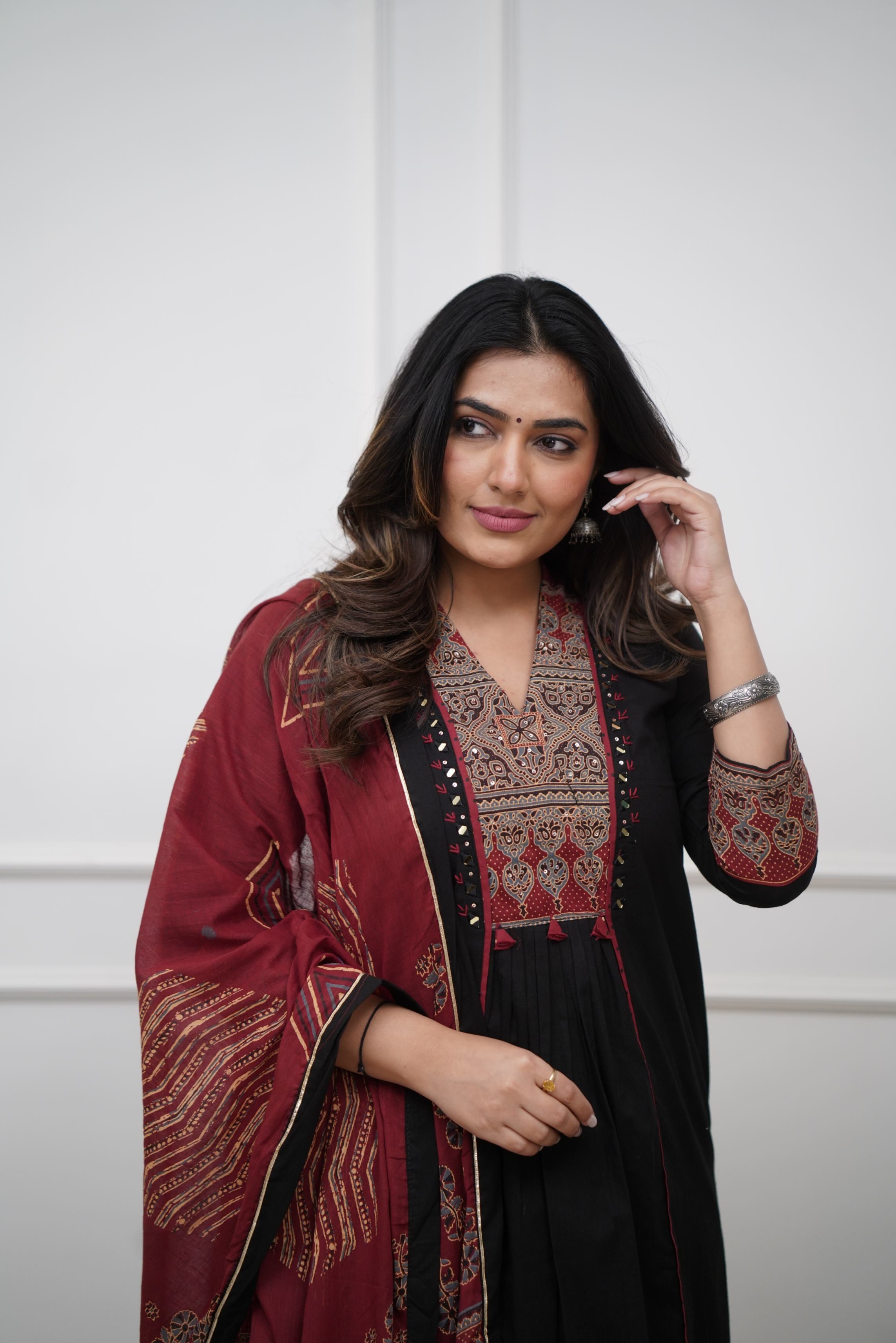 Dupatta Pants Set