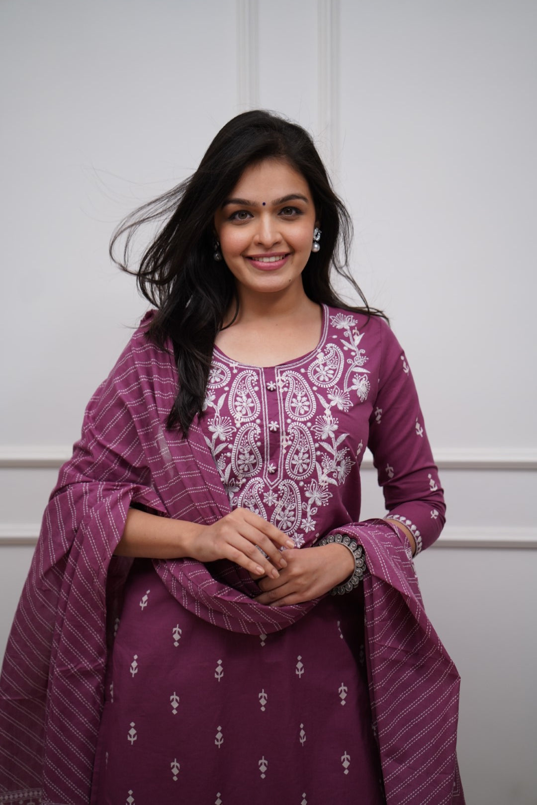 Dupatta Pants Set