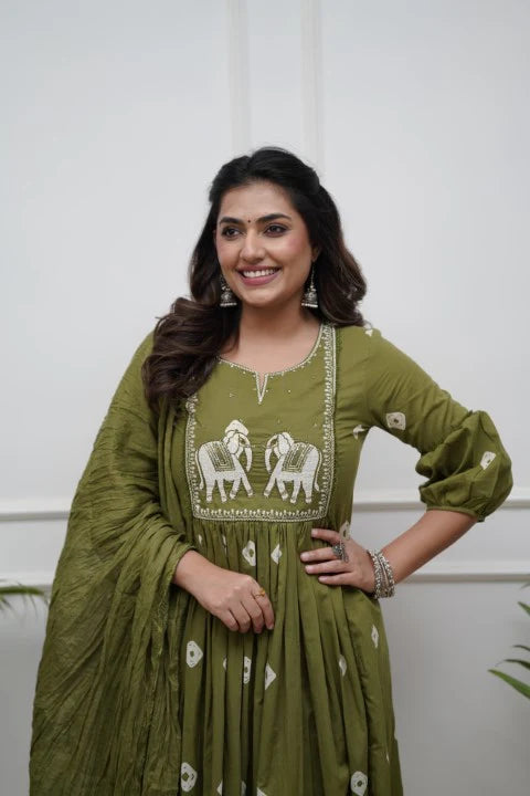 Dupatta Pants Set
