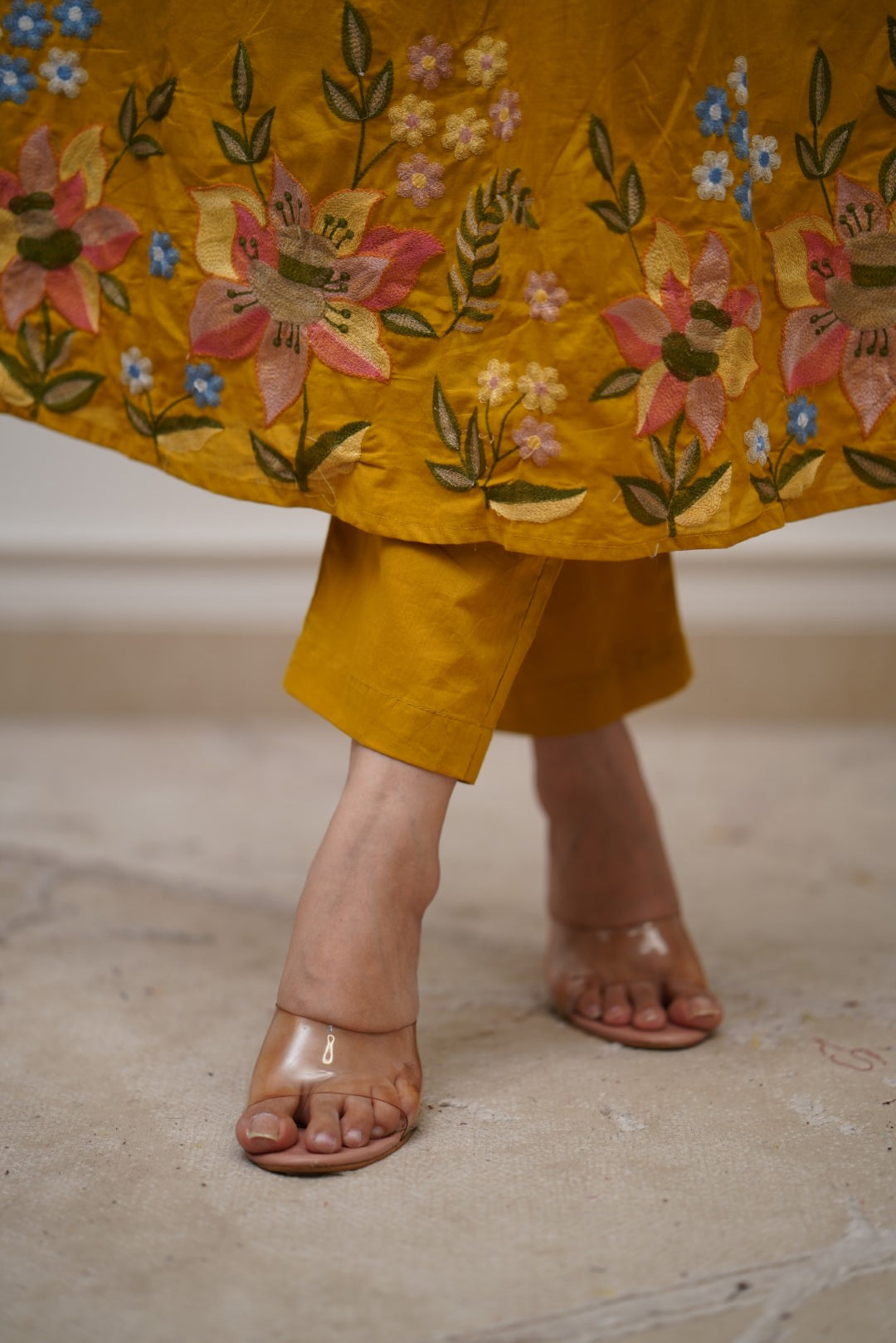 Dupatta Pants Set