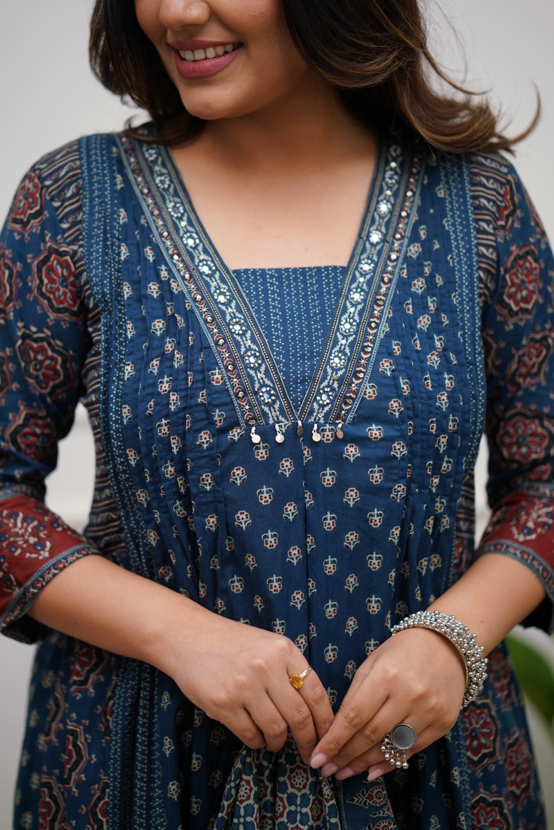 Dupatta Pants Set