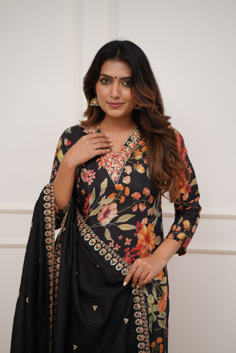 Dupatta Pants Set