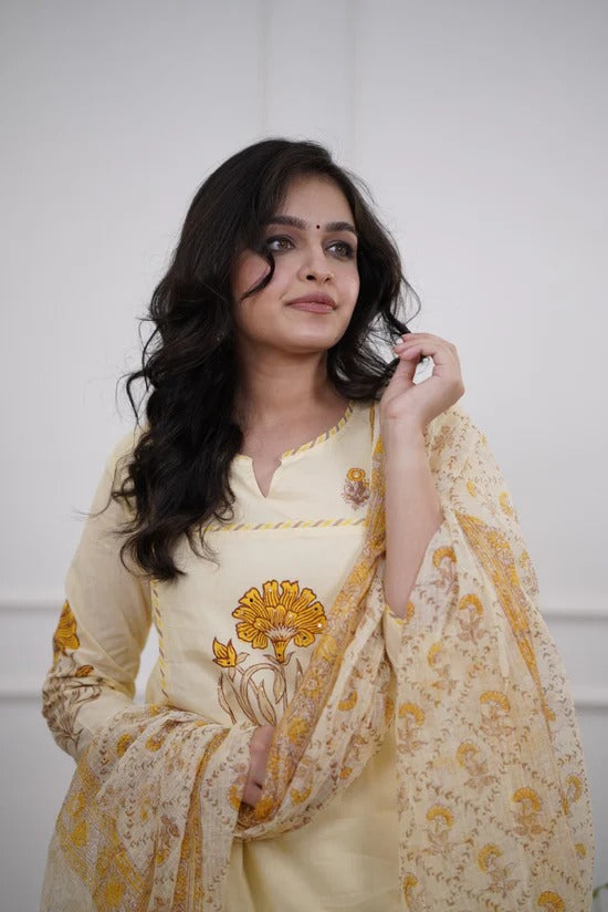 Dupatta Pant Set
