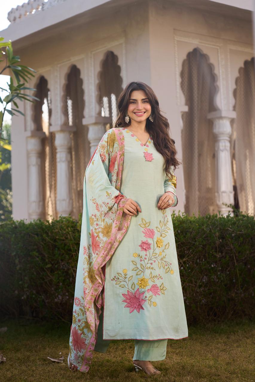 Dupatta Pants Set