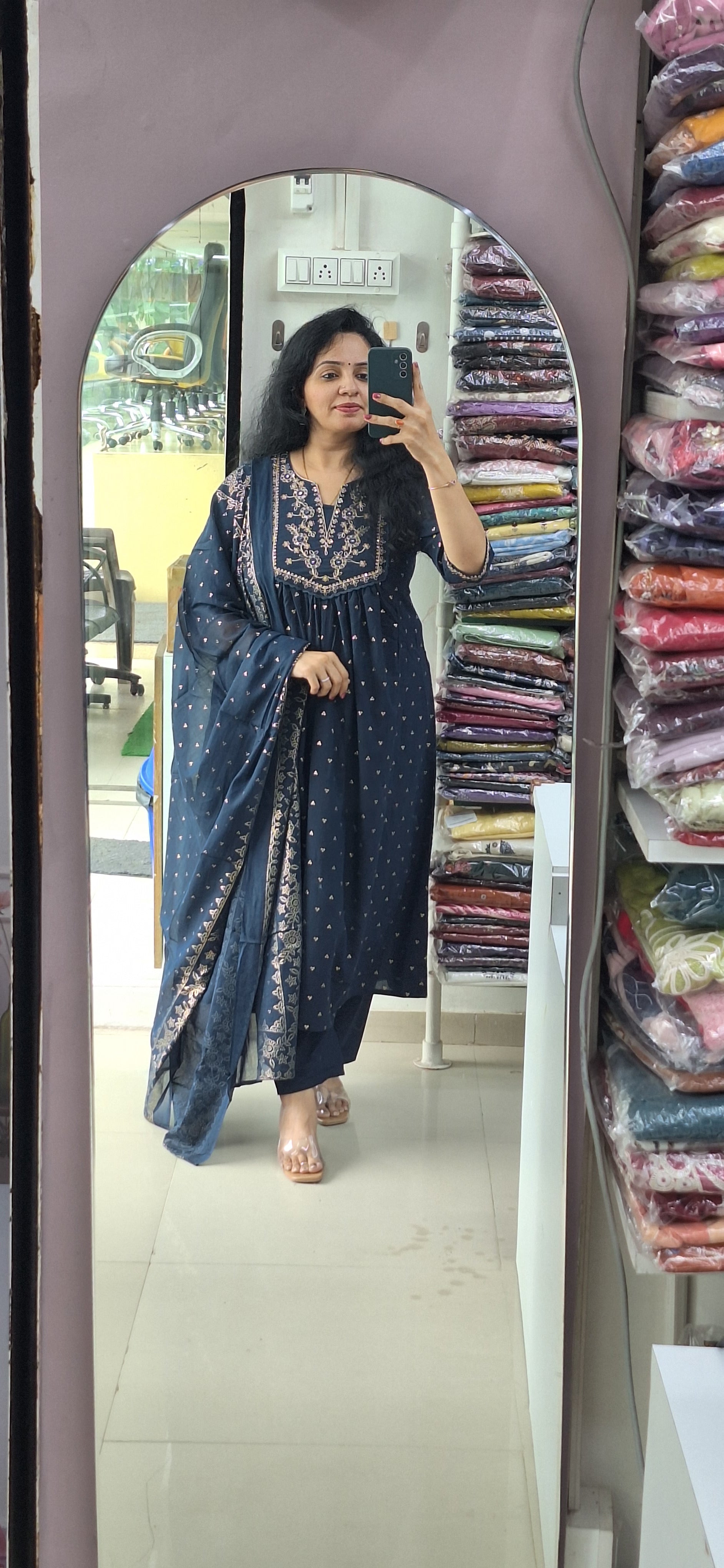 Dupatta Pants Set