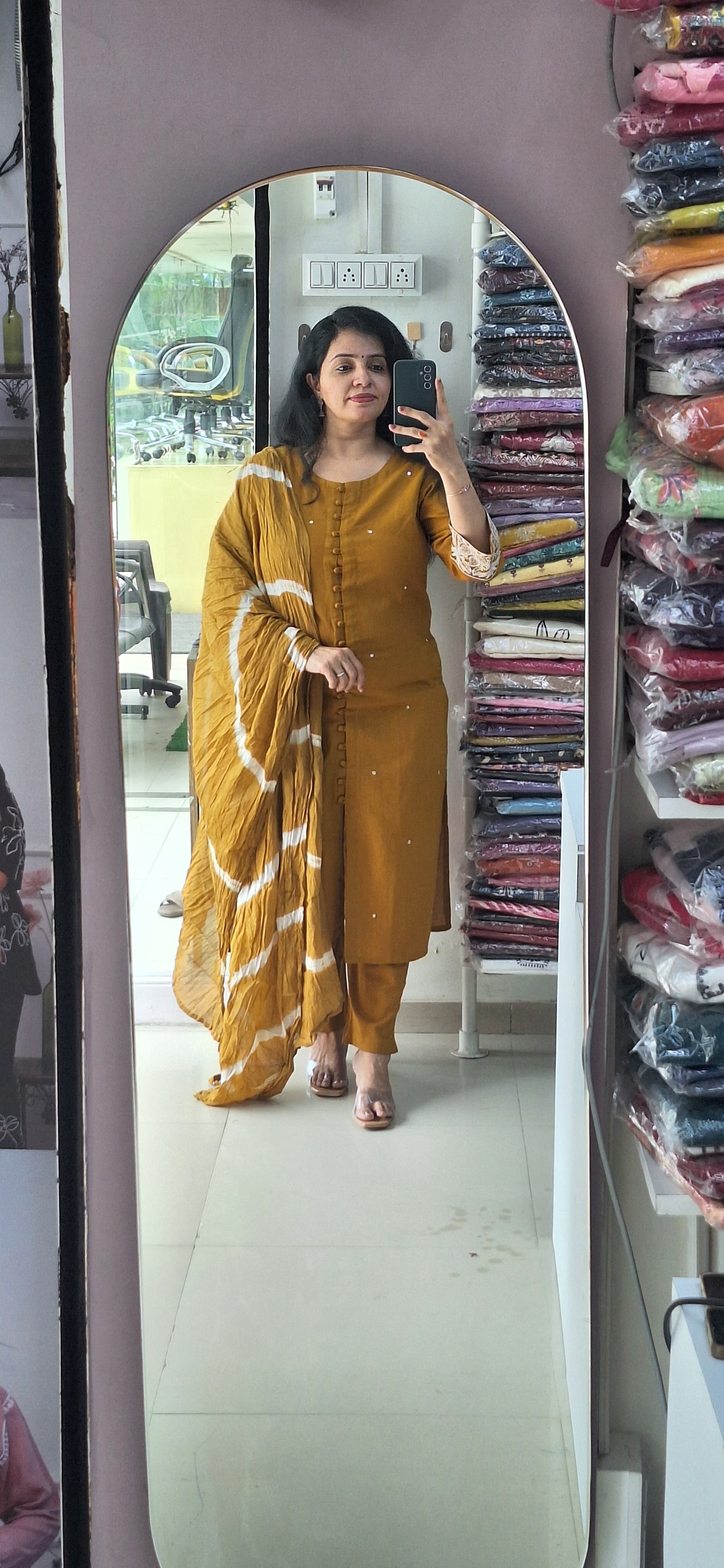 Dupatta Pants Set