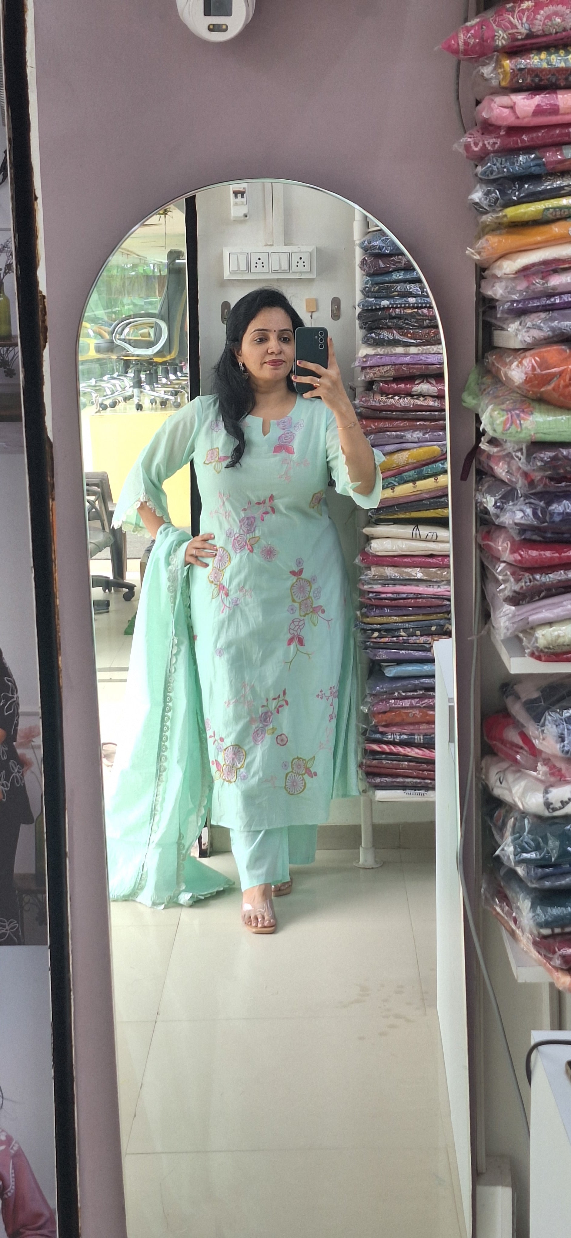 Dupatta Pants Set