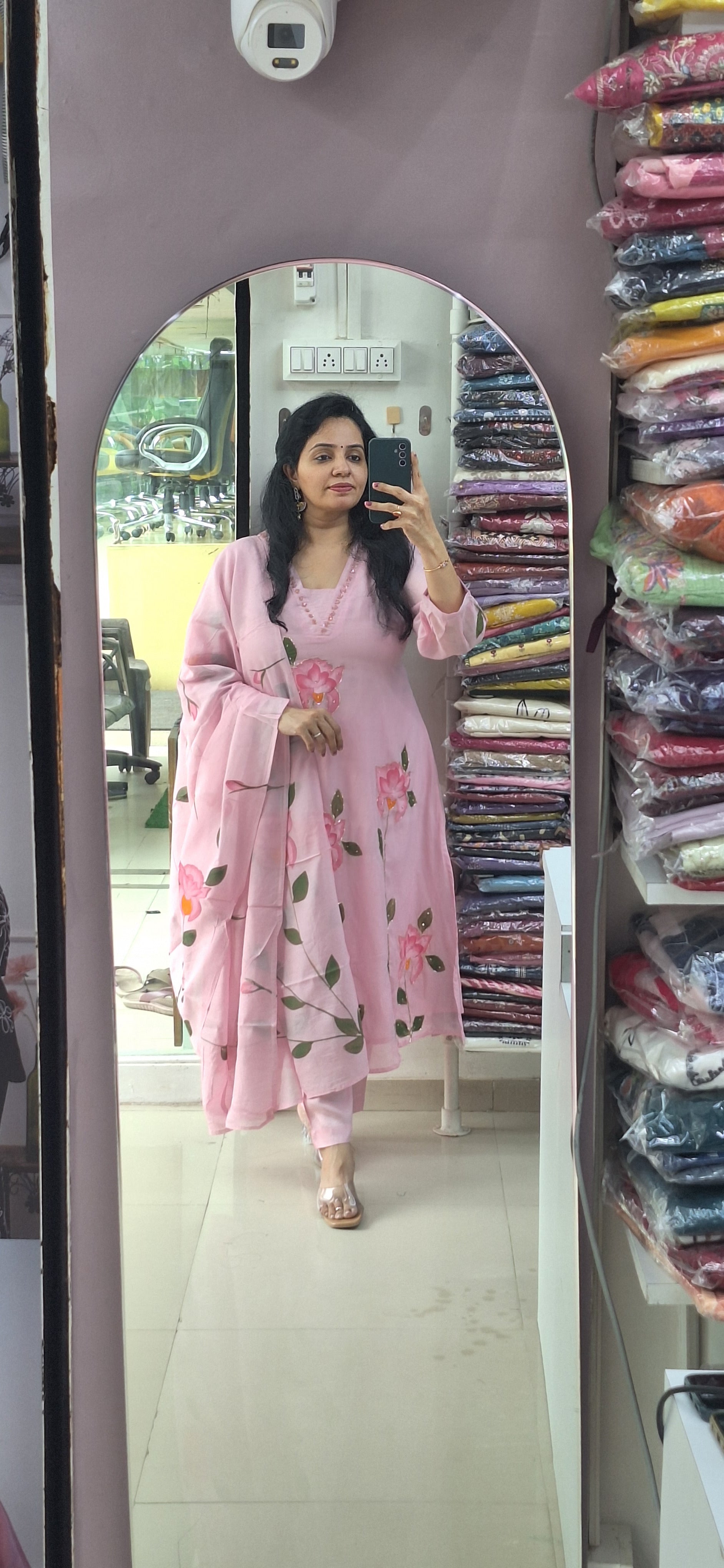 Dupatta Pants Set