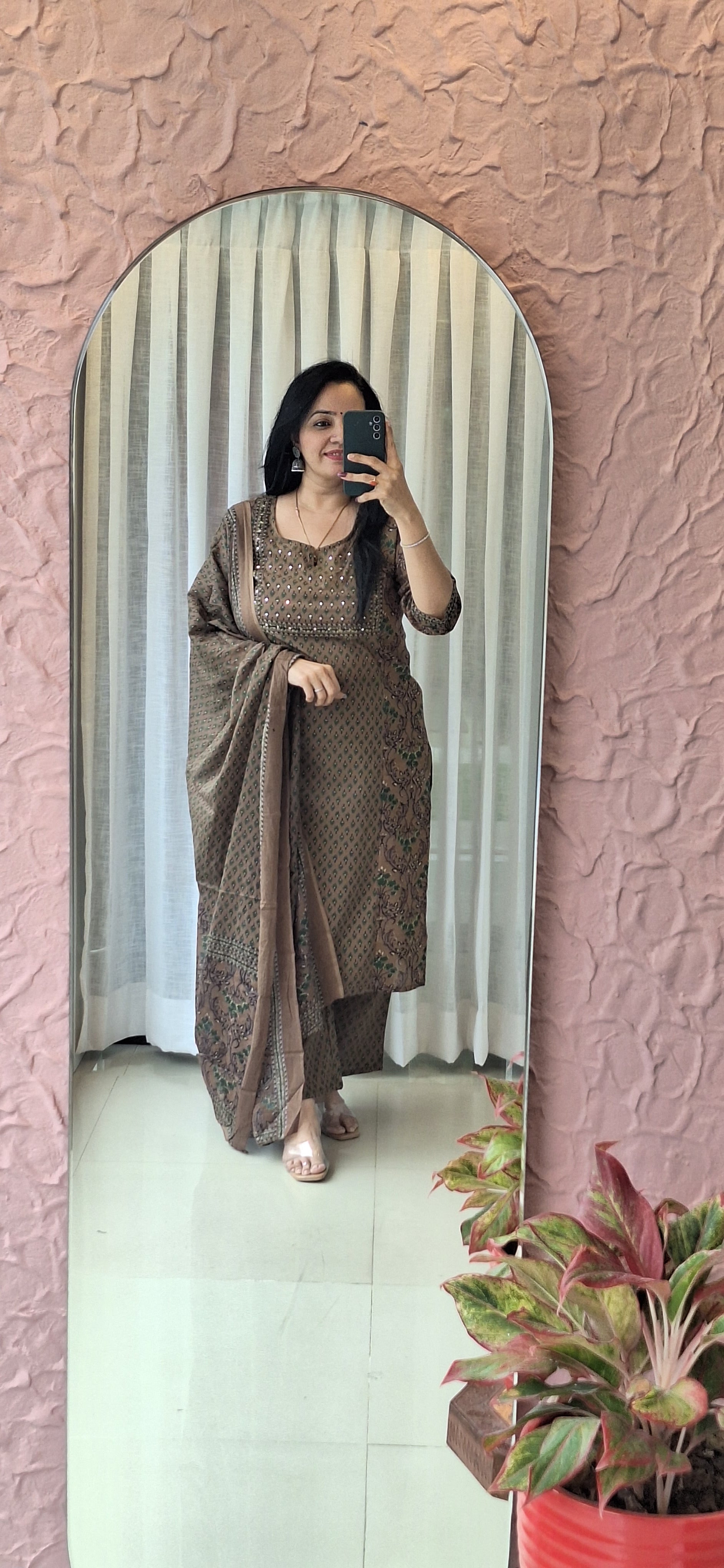 Dupatta Pants Set