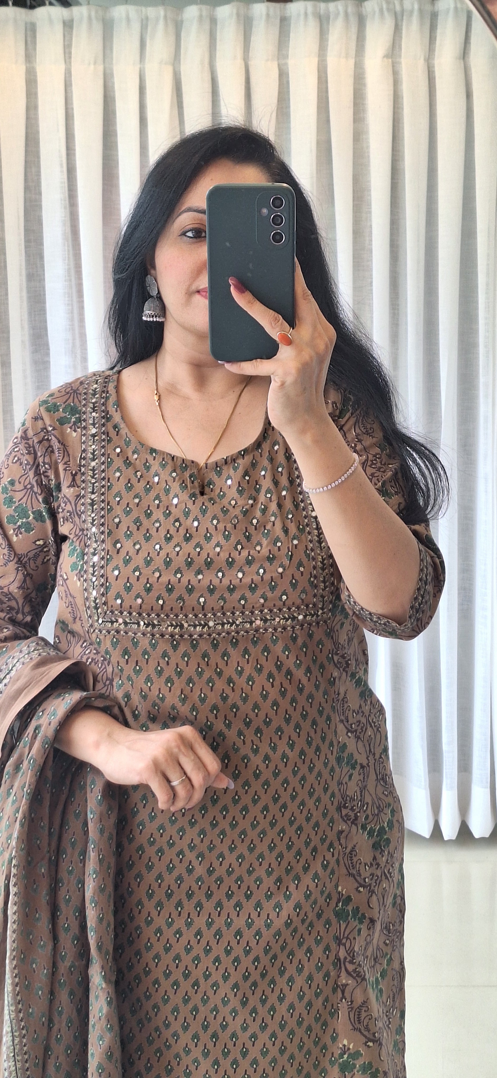 Dupatta Pants Set