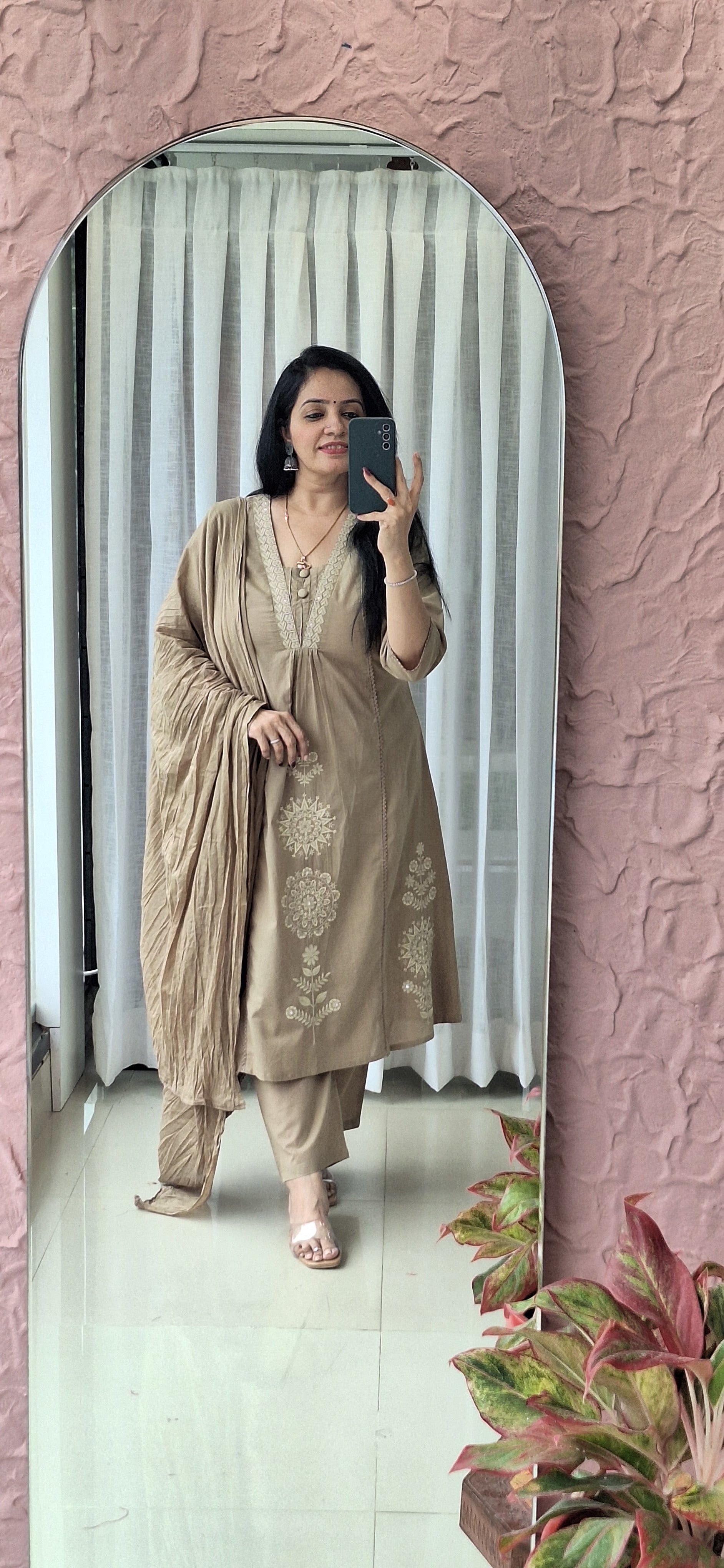 Dupatta Pants Set