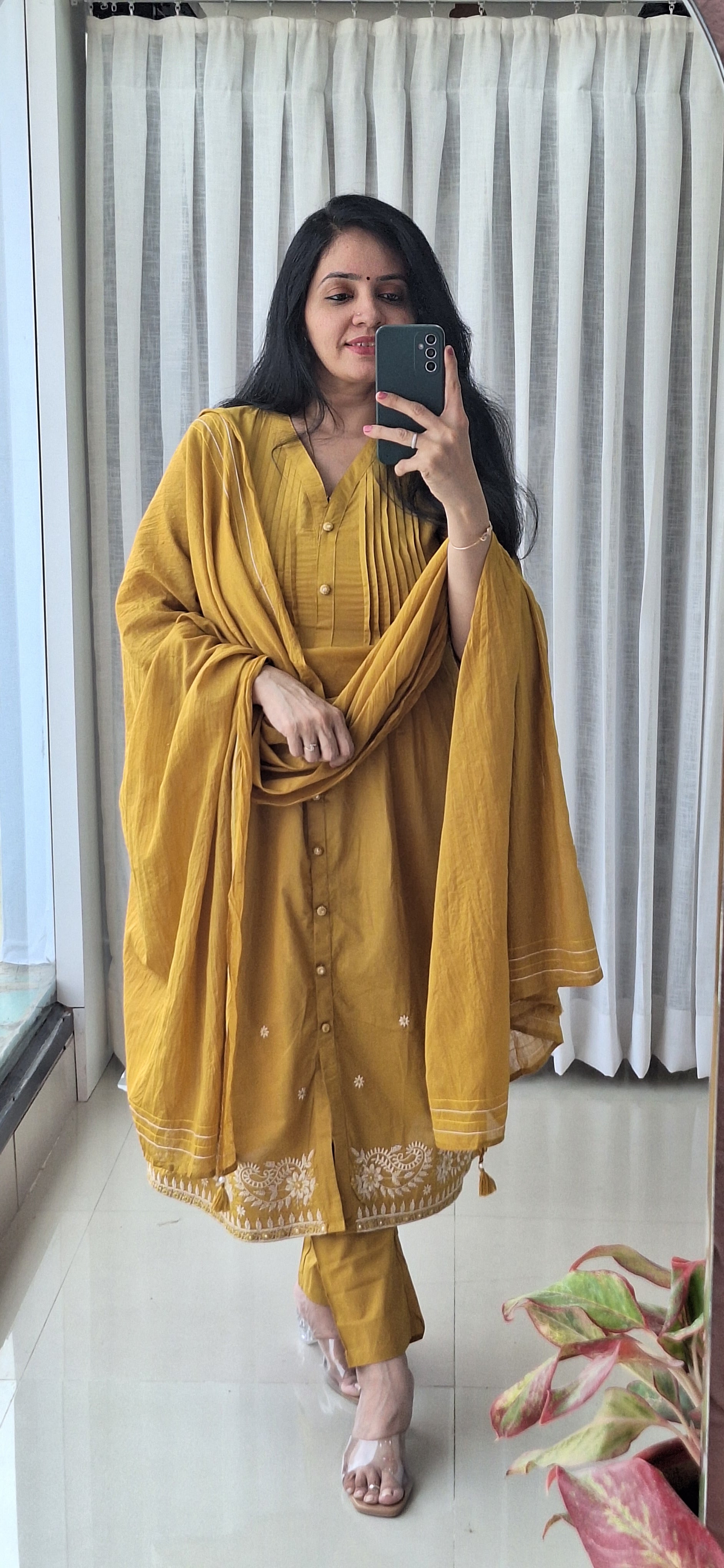 Dupatta Pants Set