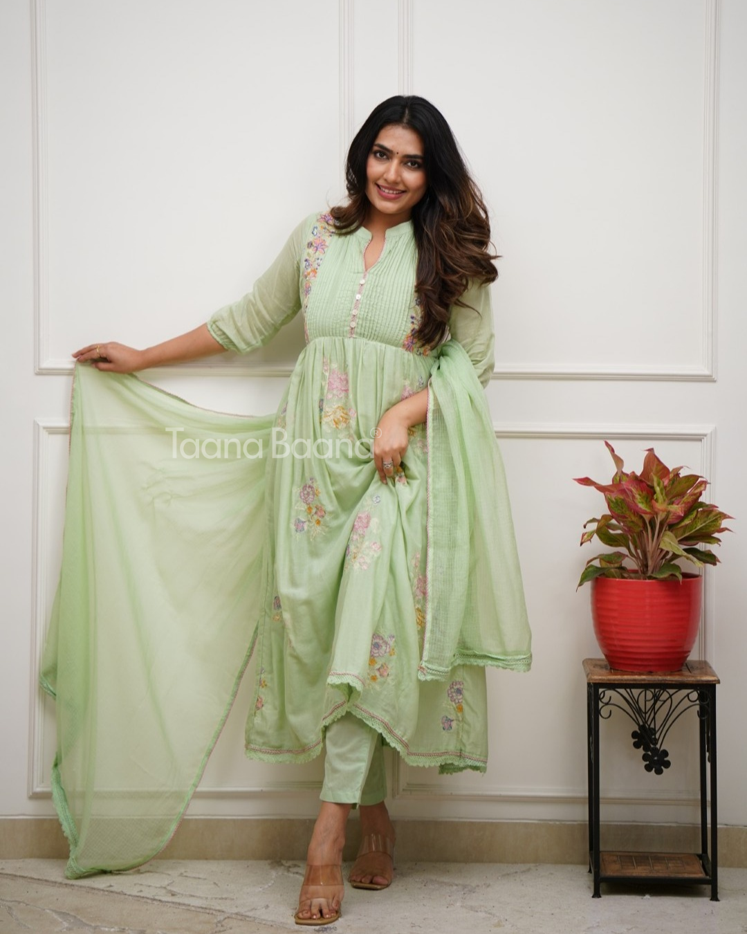 Dupatta Pants Set