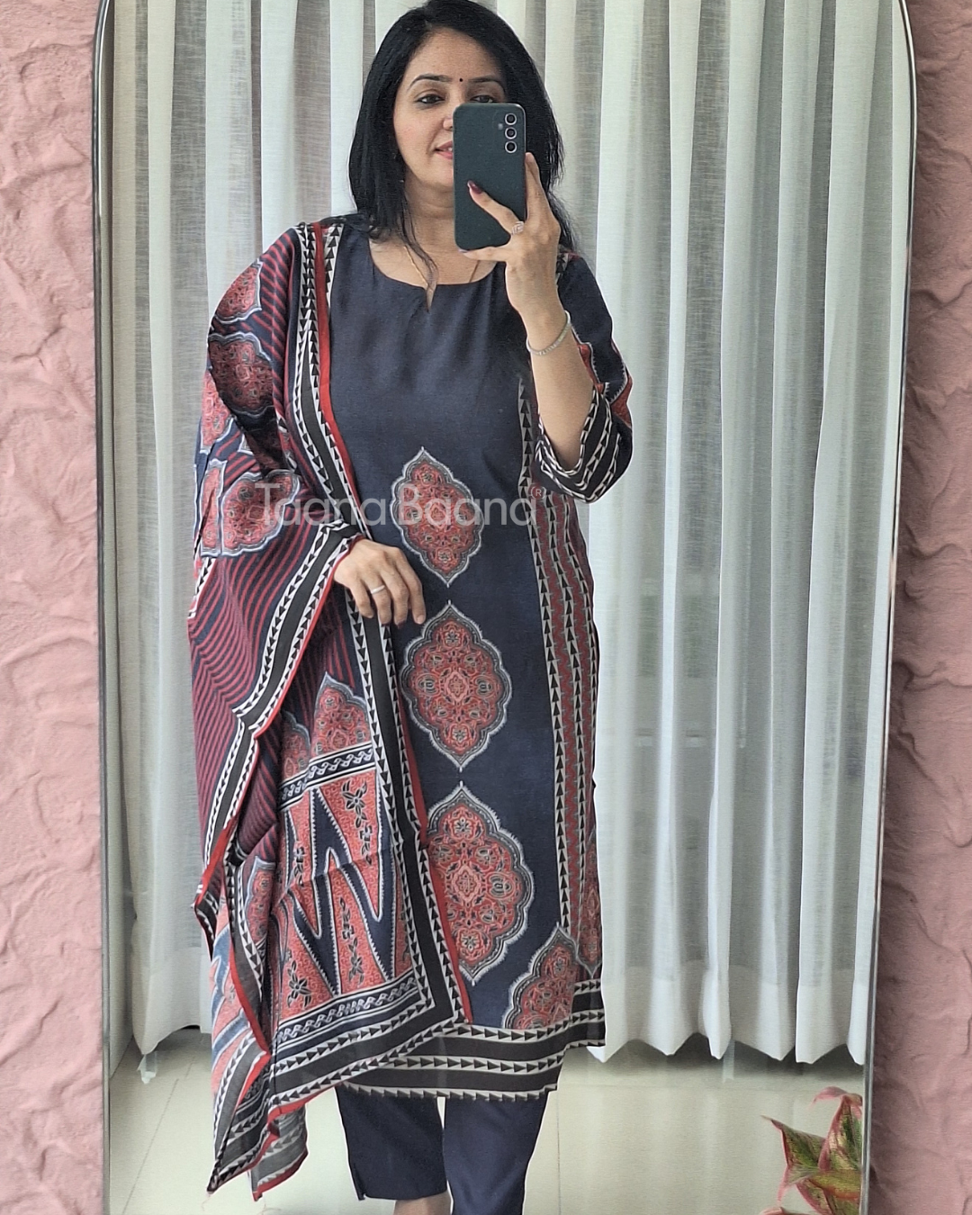 Dupatta Pants Set