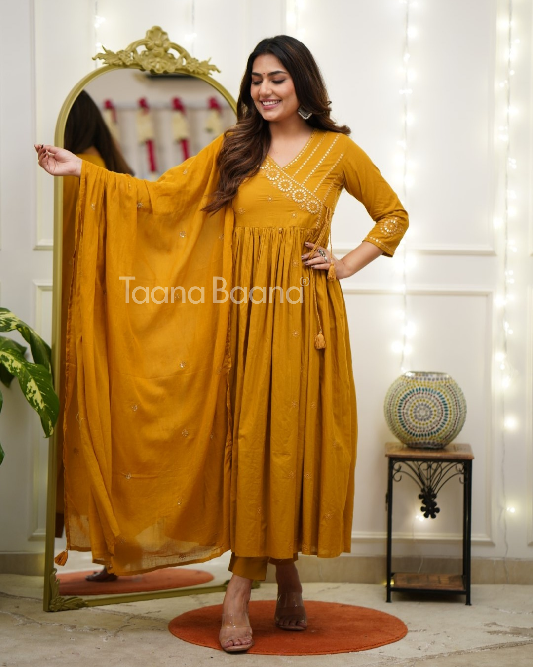 Dupatta Pants Set
