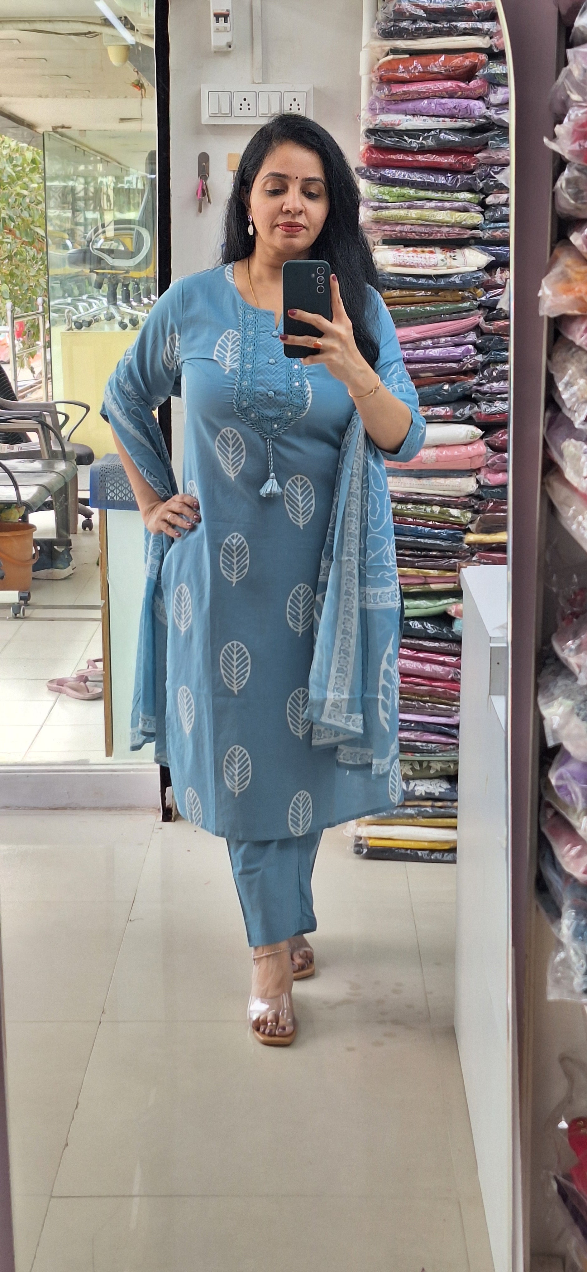 Dupatta Pants Set