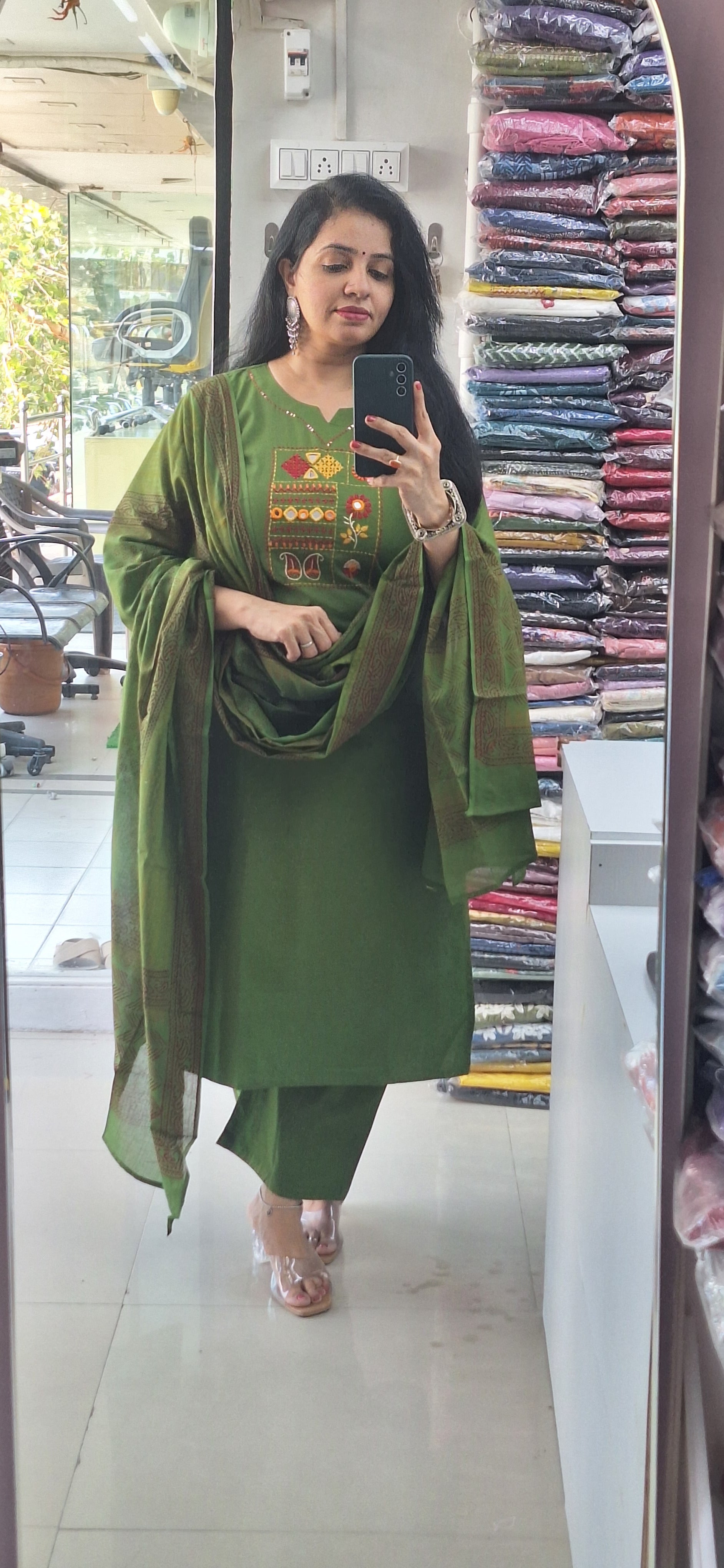 Dupatta Pants Set