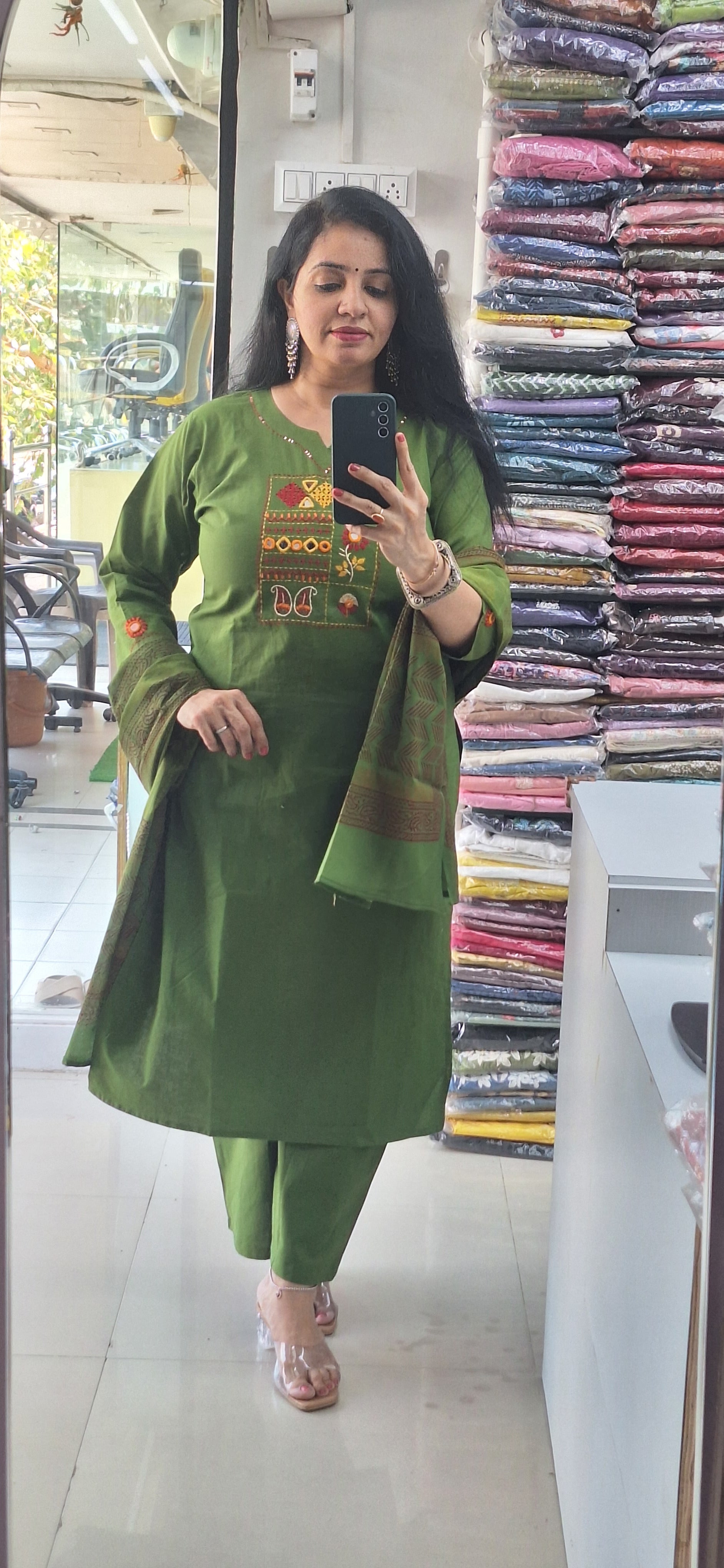 Dupatta Pants Set