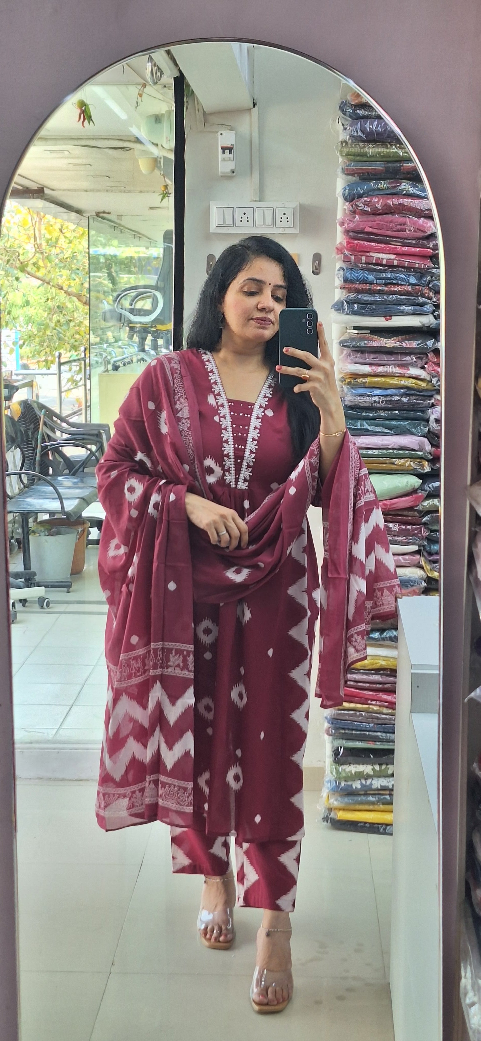 Dupatta Pants Set