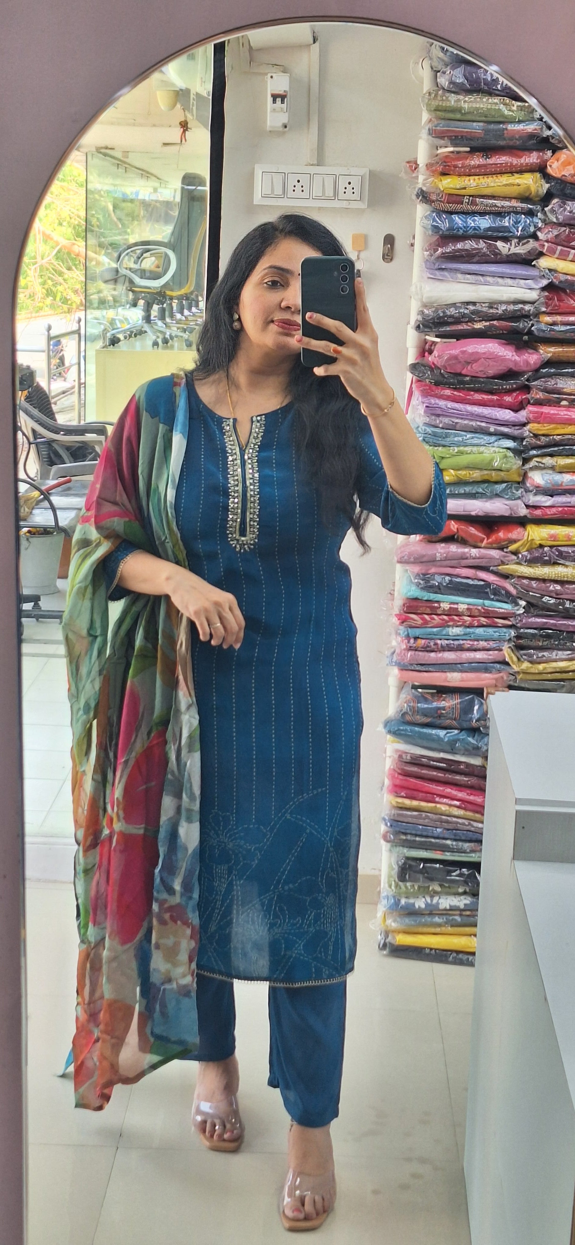 Dupatta Pants Set