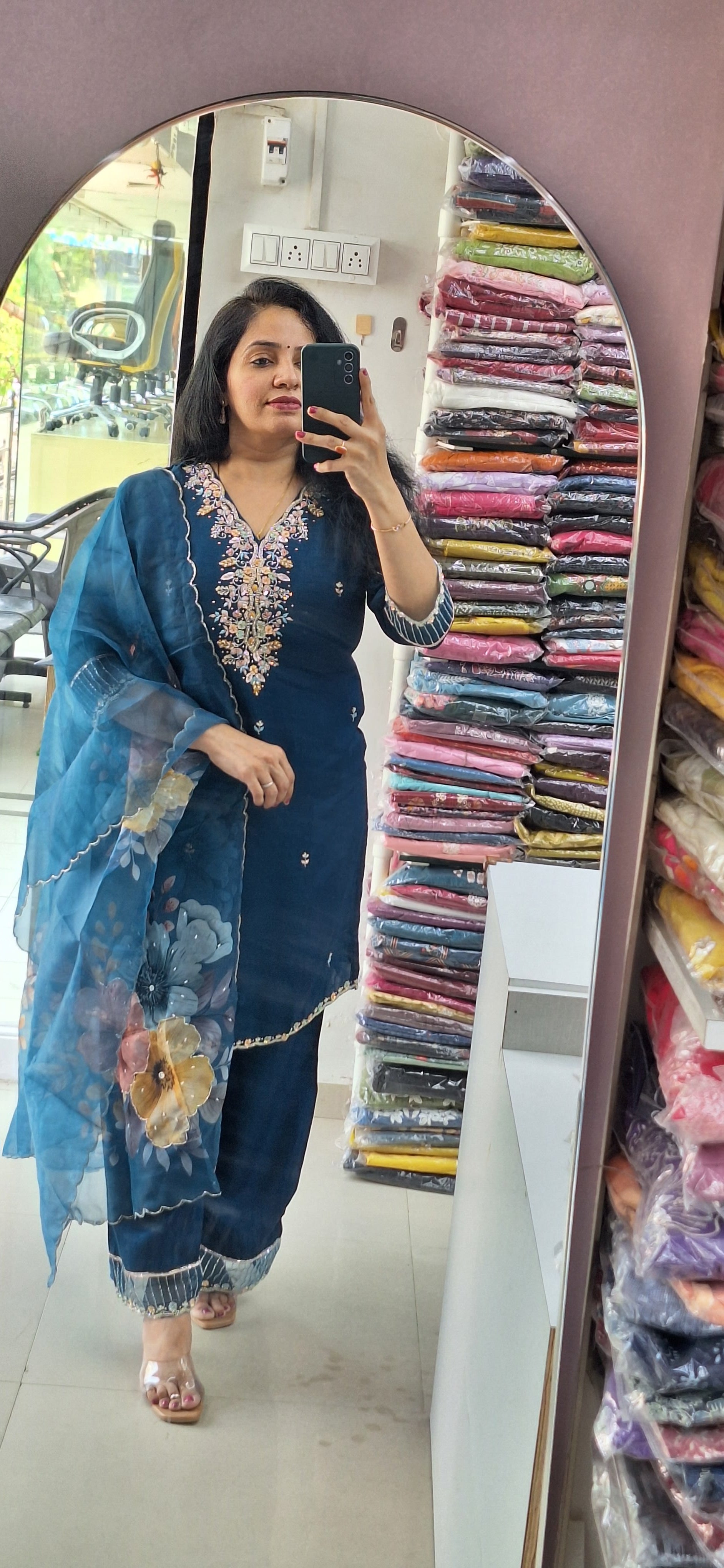 Dupatta Pants Set