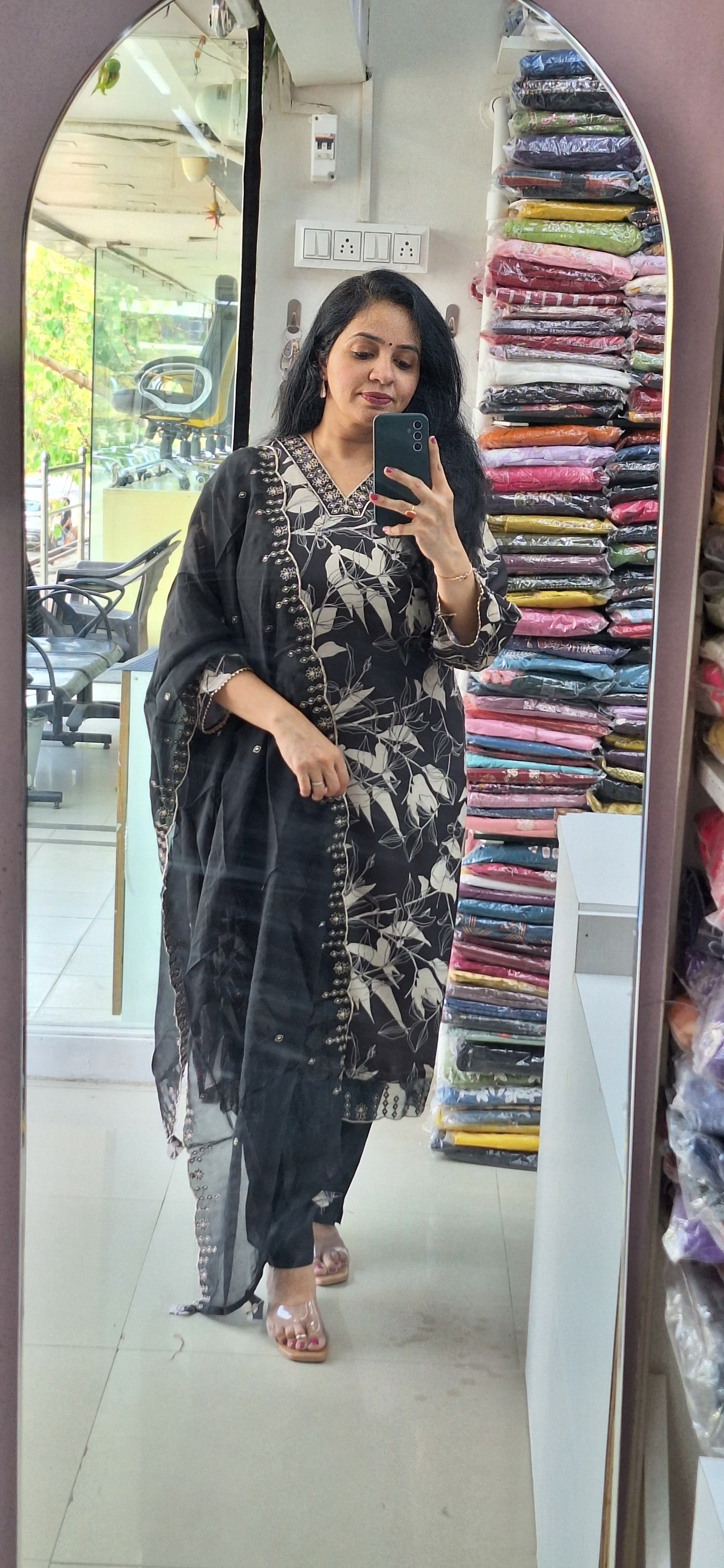 Dupatta Pants Set