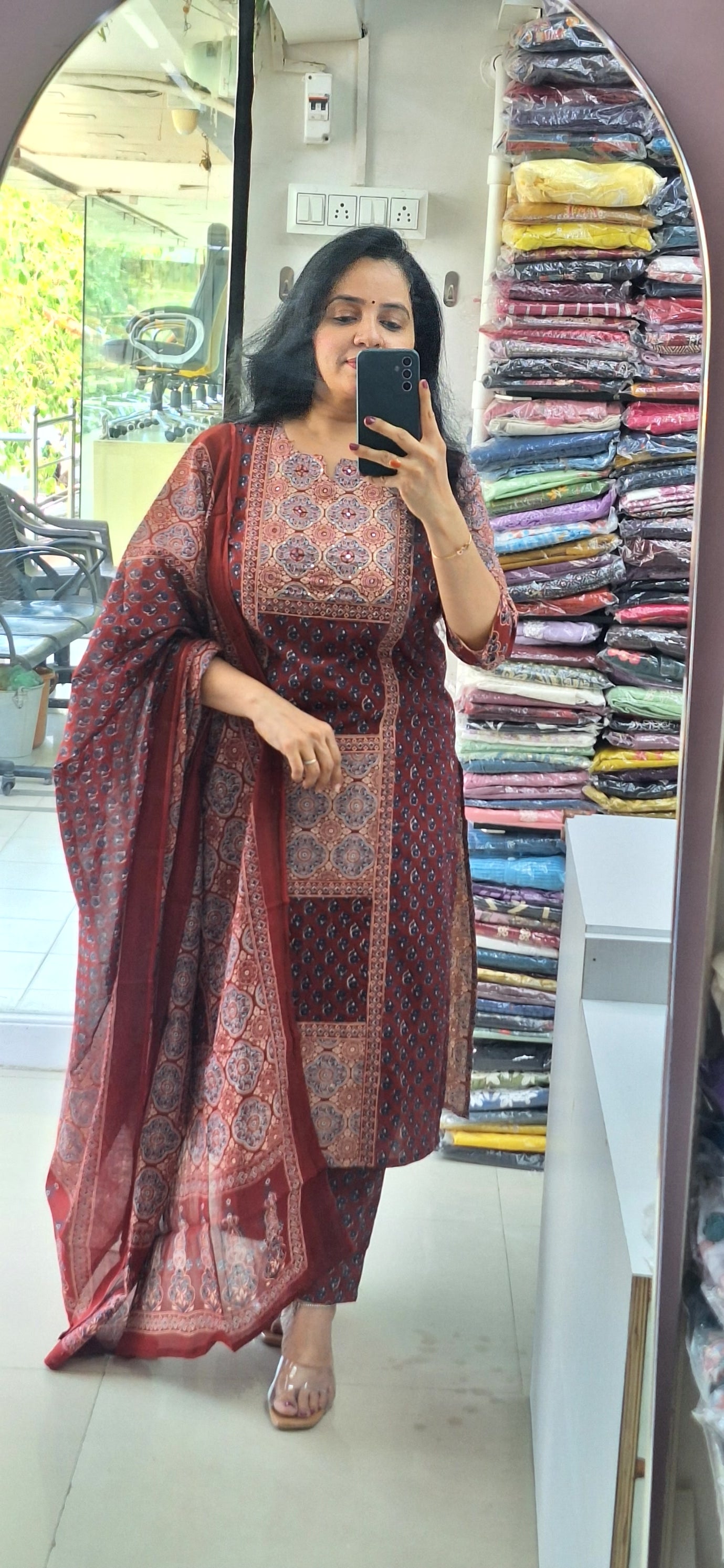 Dupatta Pants Set