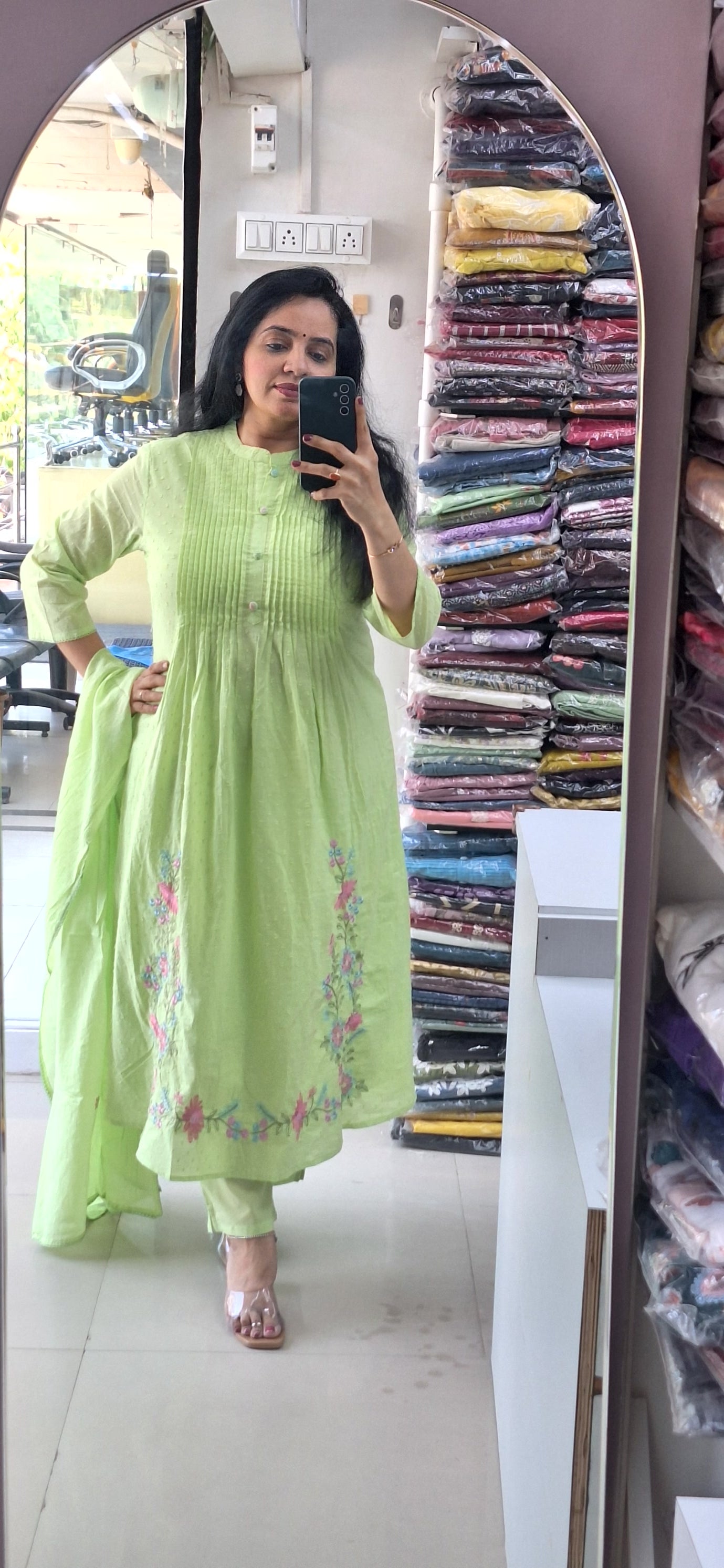 Dupatta Pants Set